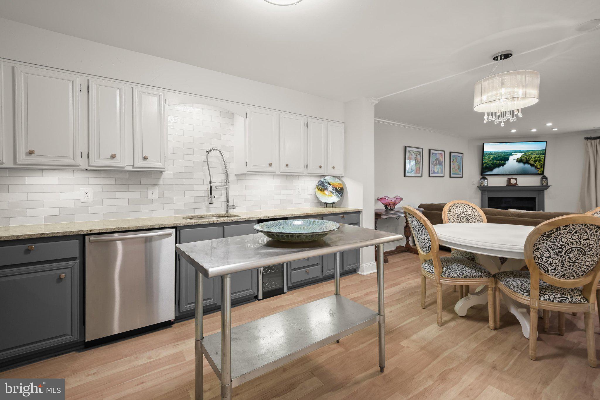 BRISTOL SQUARE - Residential