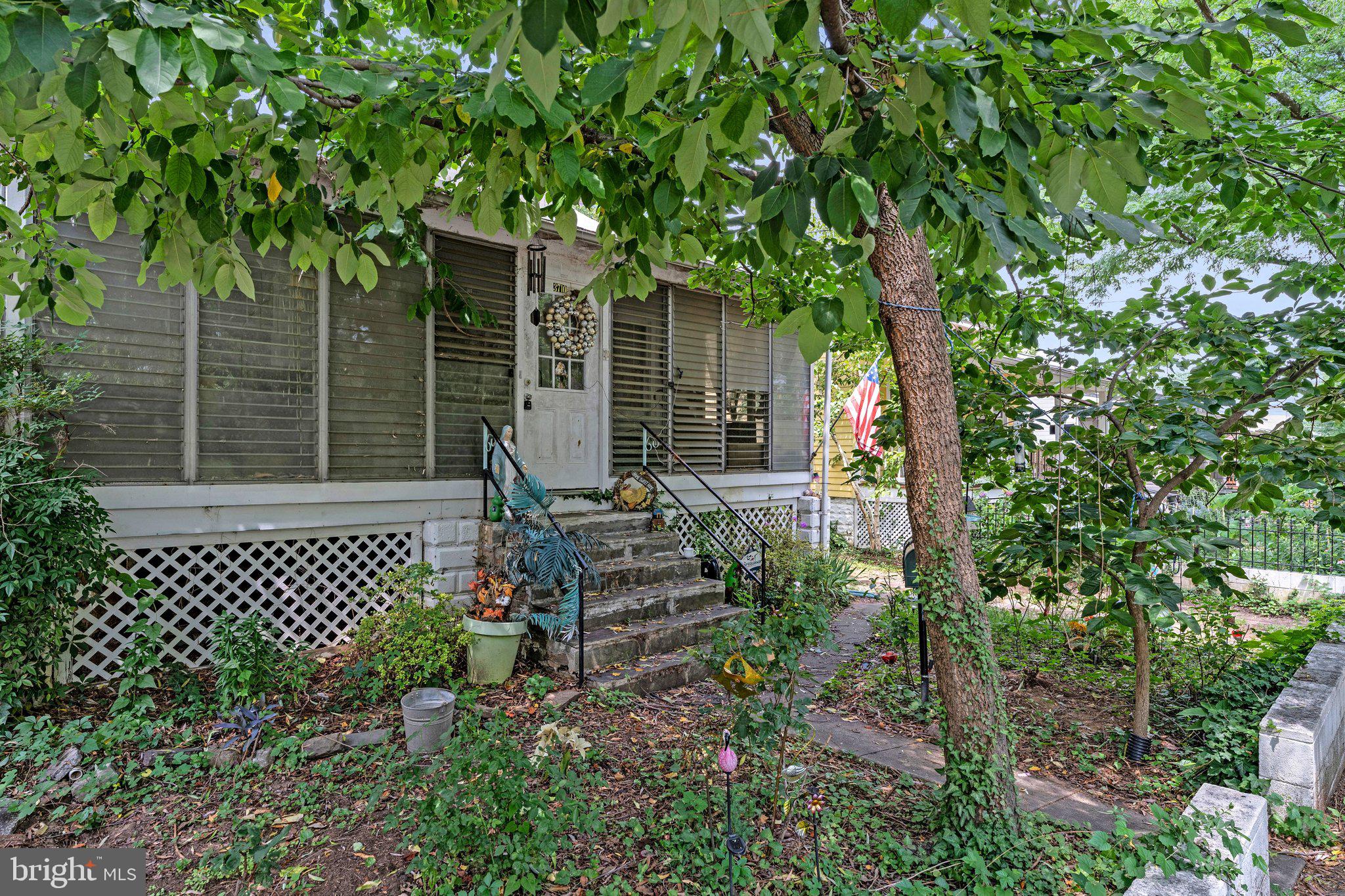 BRENTWOOD - Residential