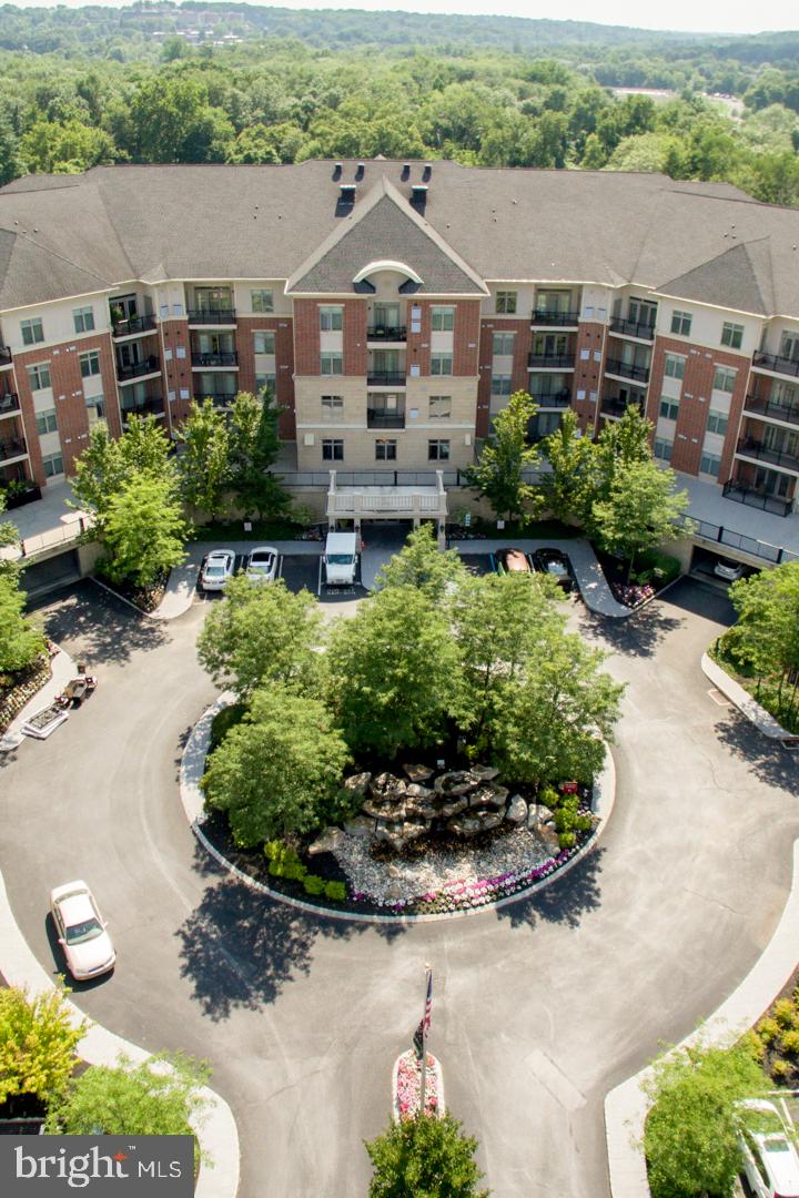 HUNTINGDON PLACE - Residential