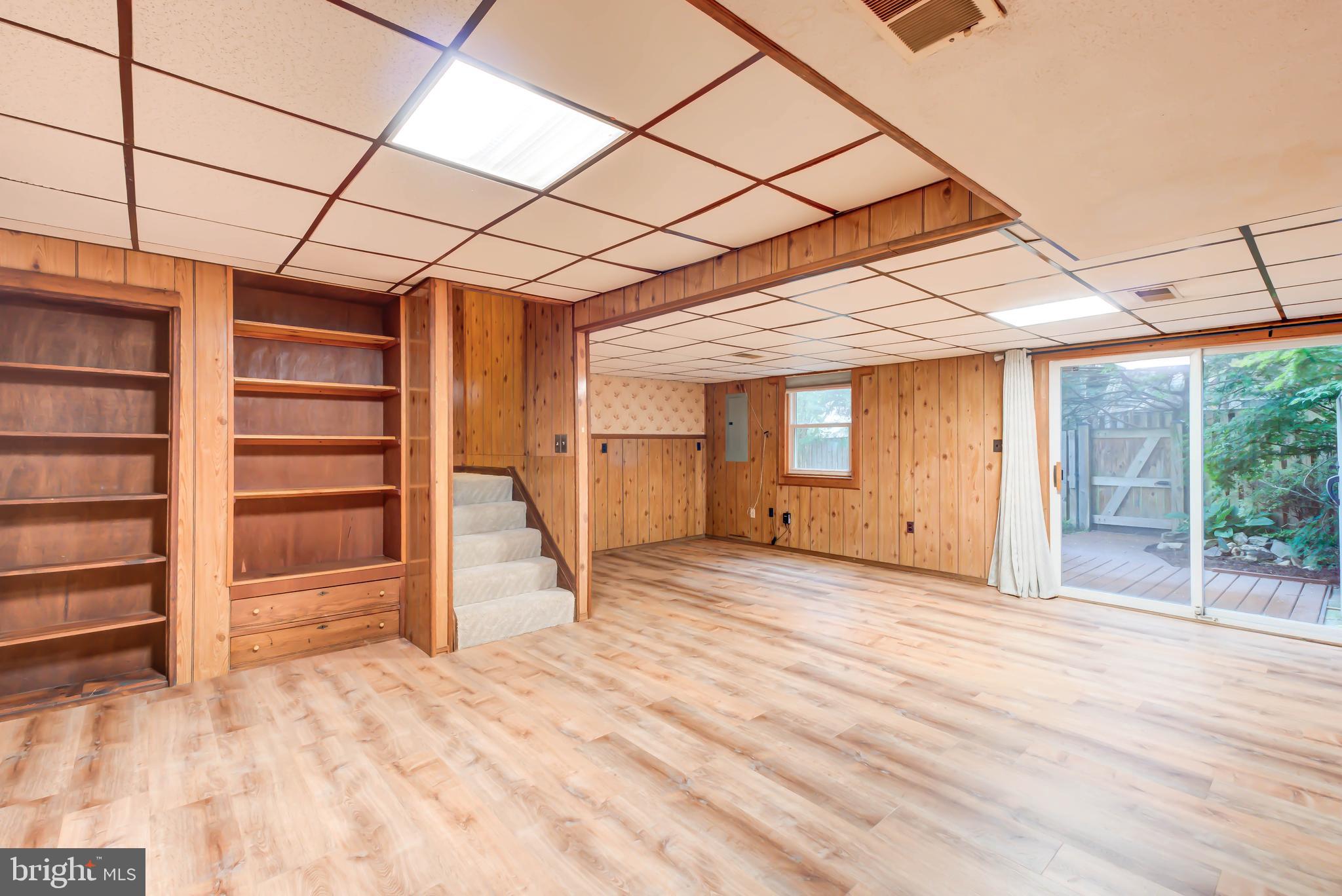 PINEWOOD STATION - Residential