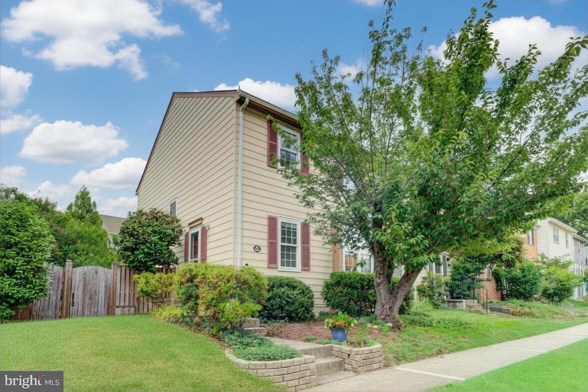 PINEWOOD STATION - Residential