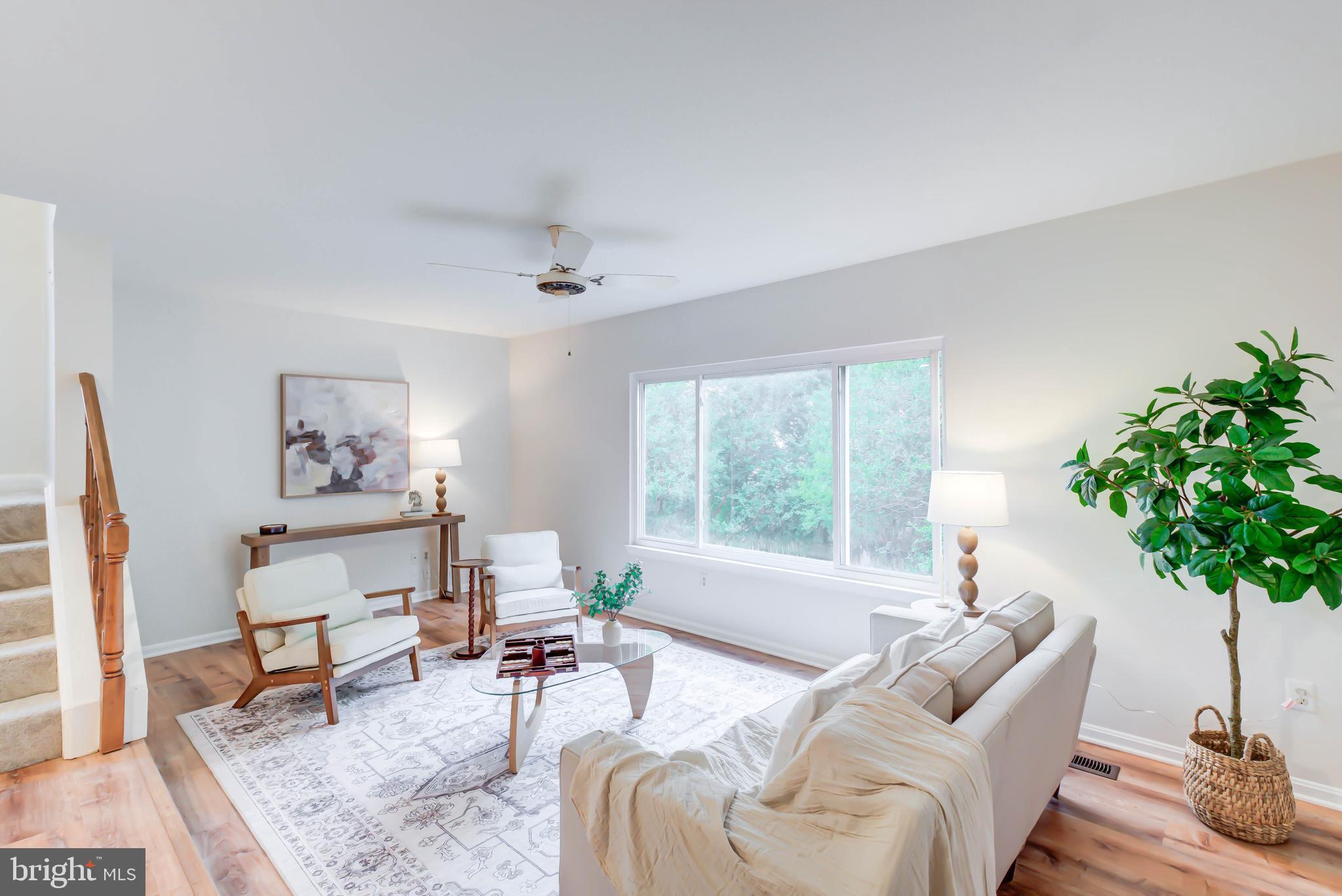 PINEWOOD STATION - Residential