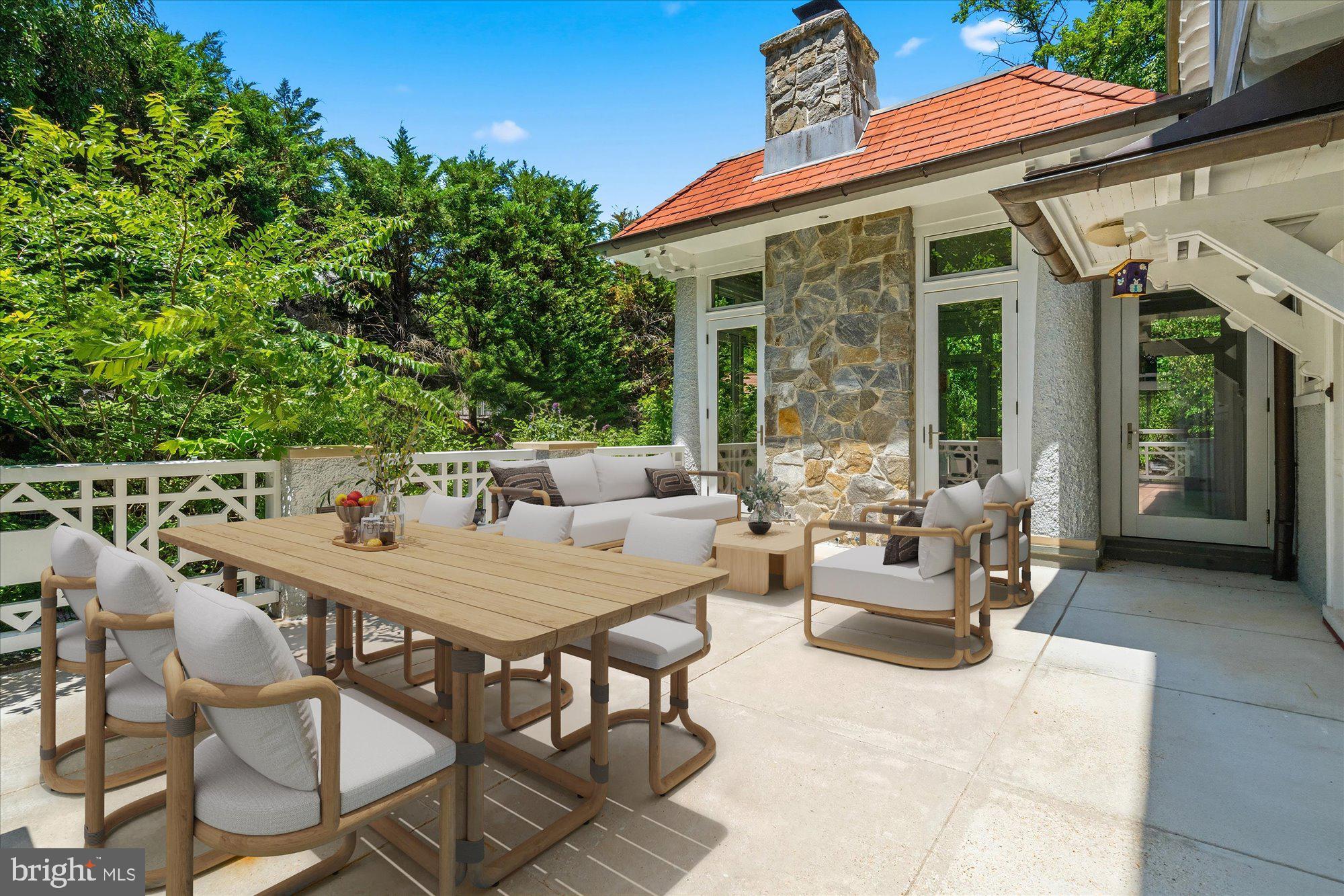 CHEVY CHASE VILLAGE - Residential
