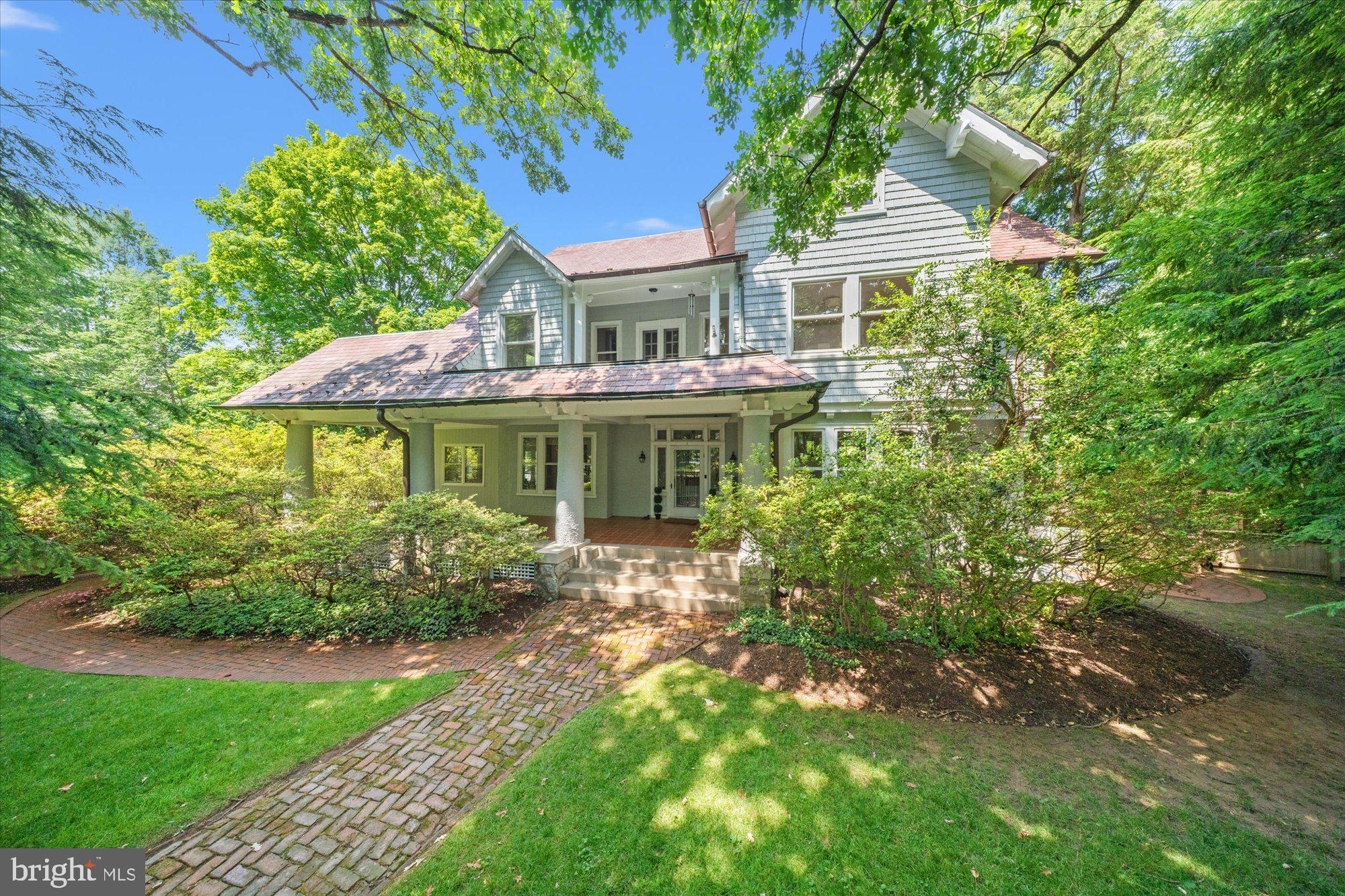 CHEVY CHASE VILLAGE - Residential