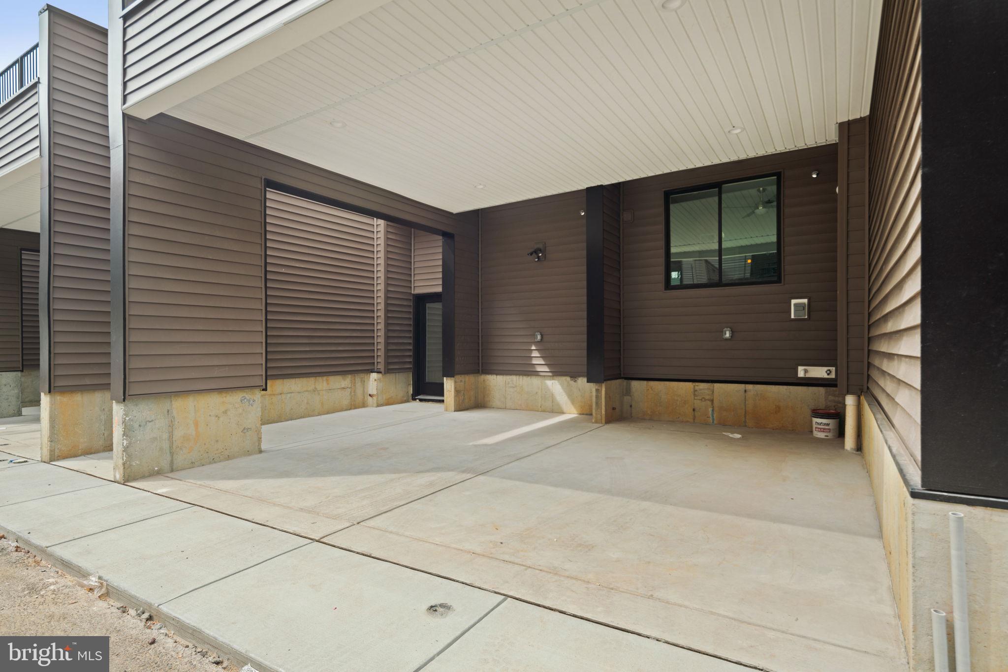 WEST POPLAR - Residential