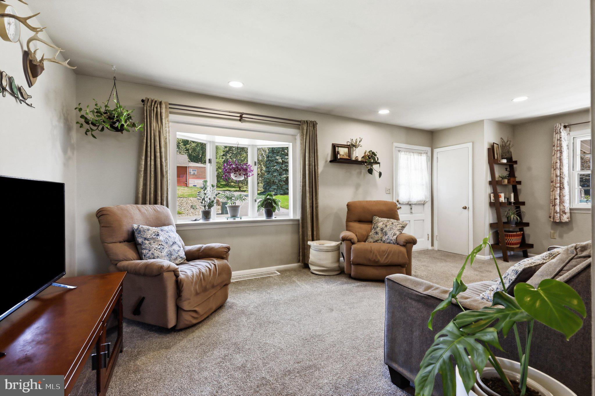 AKRON - Residential