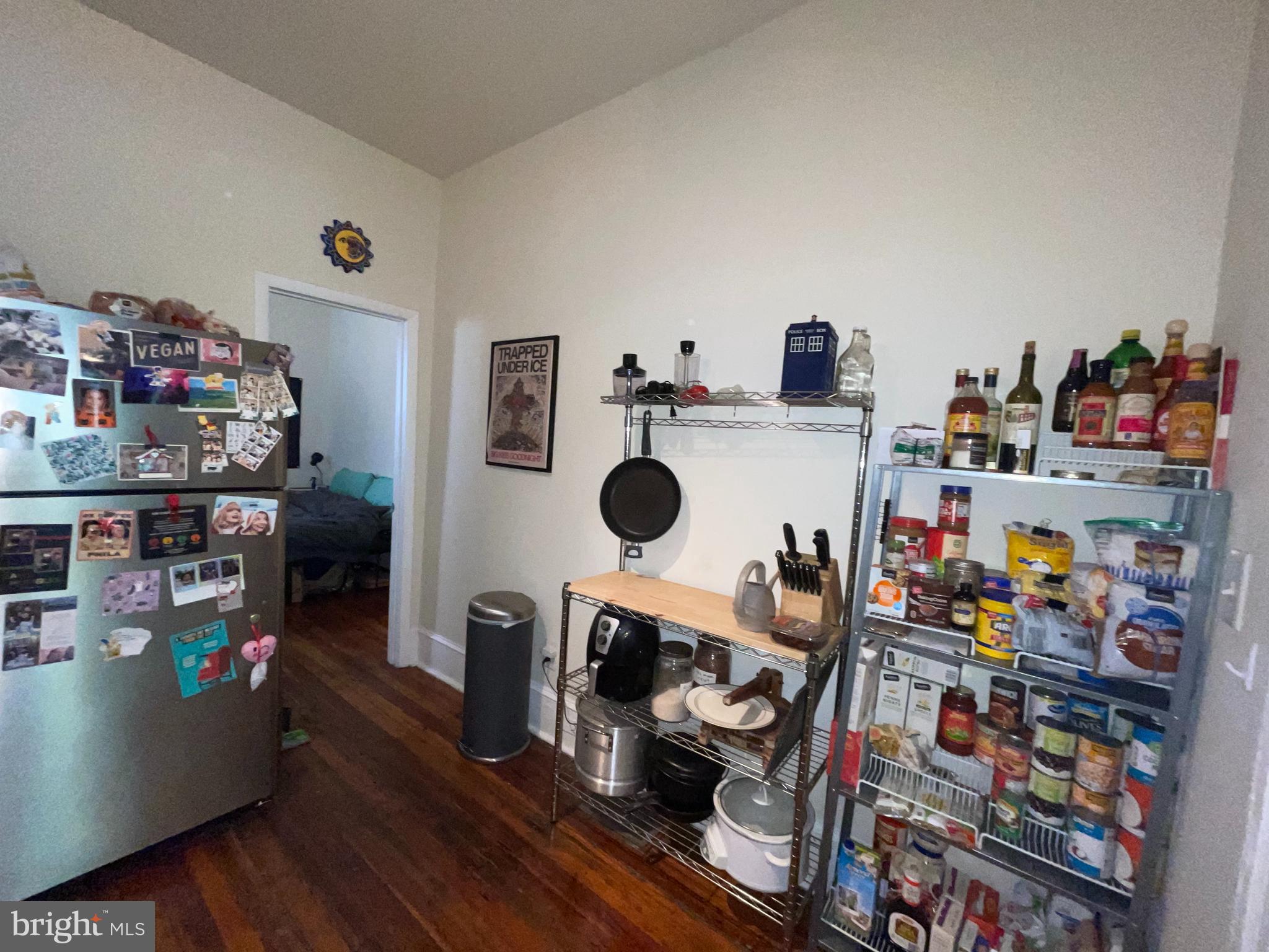UNIVERSITY CITY - Residential Lease