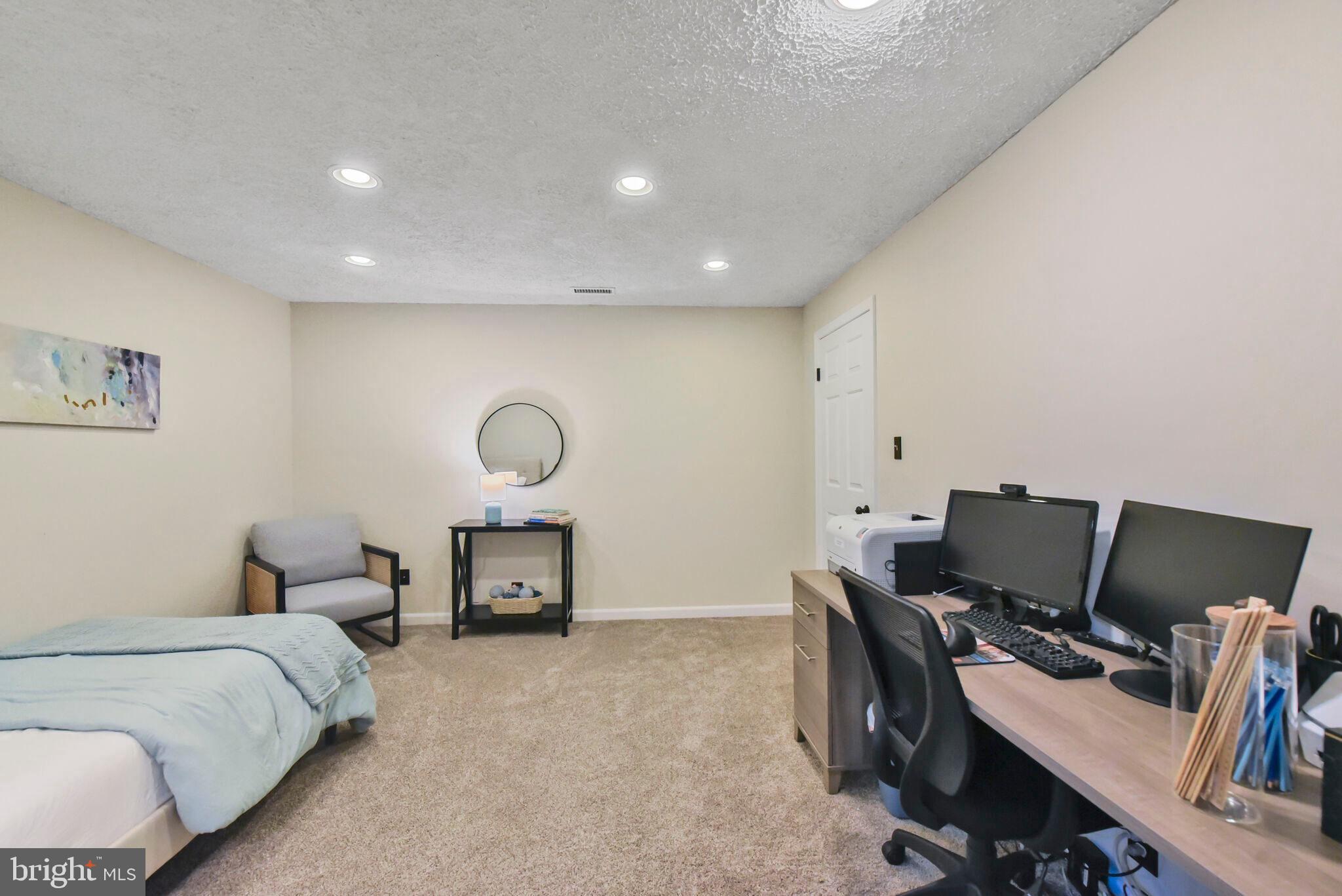 CENTRE RIDGE - Residential