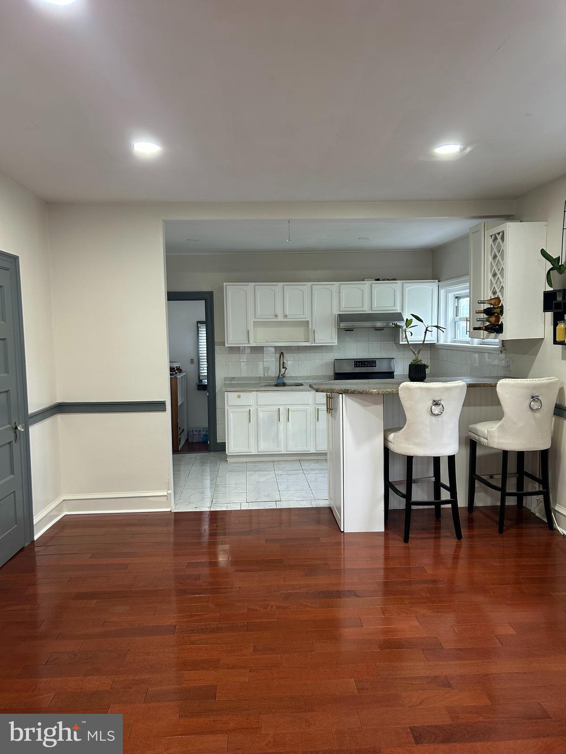 ROSLYN - Residential