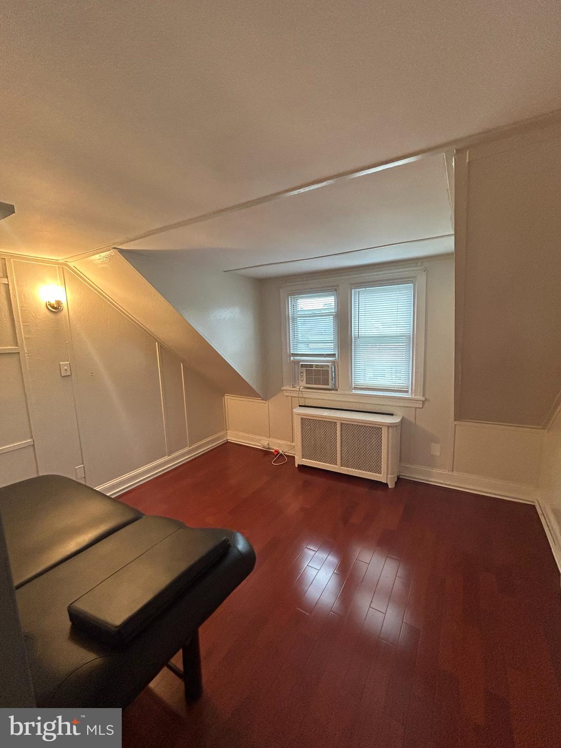 ROSLYN - Residential