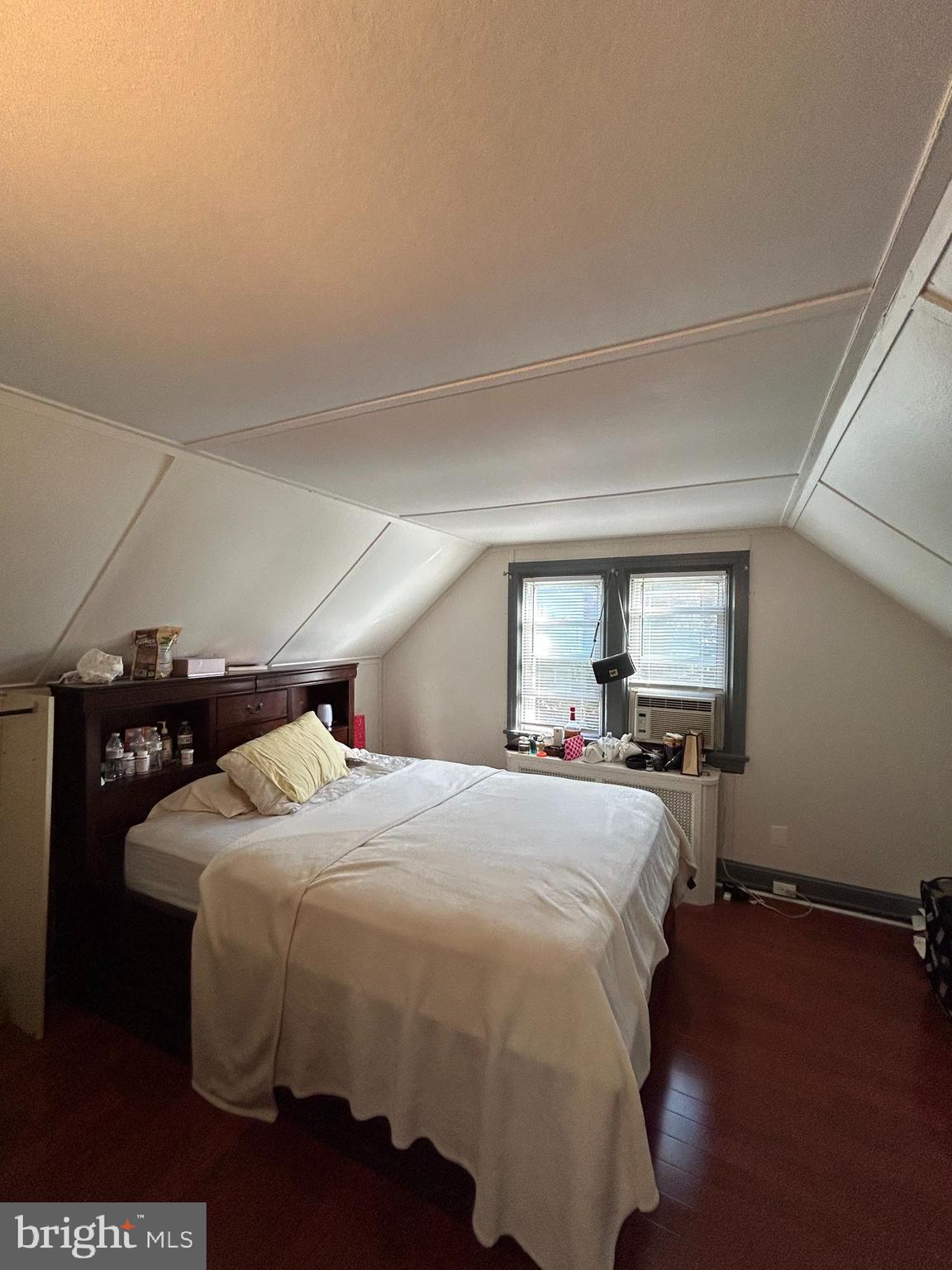 ROSLYN - Residential