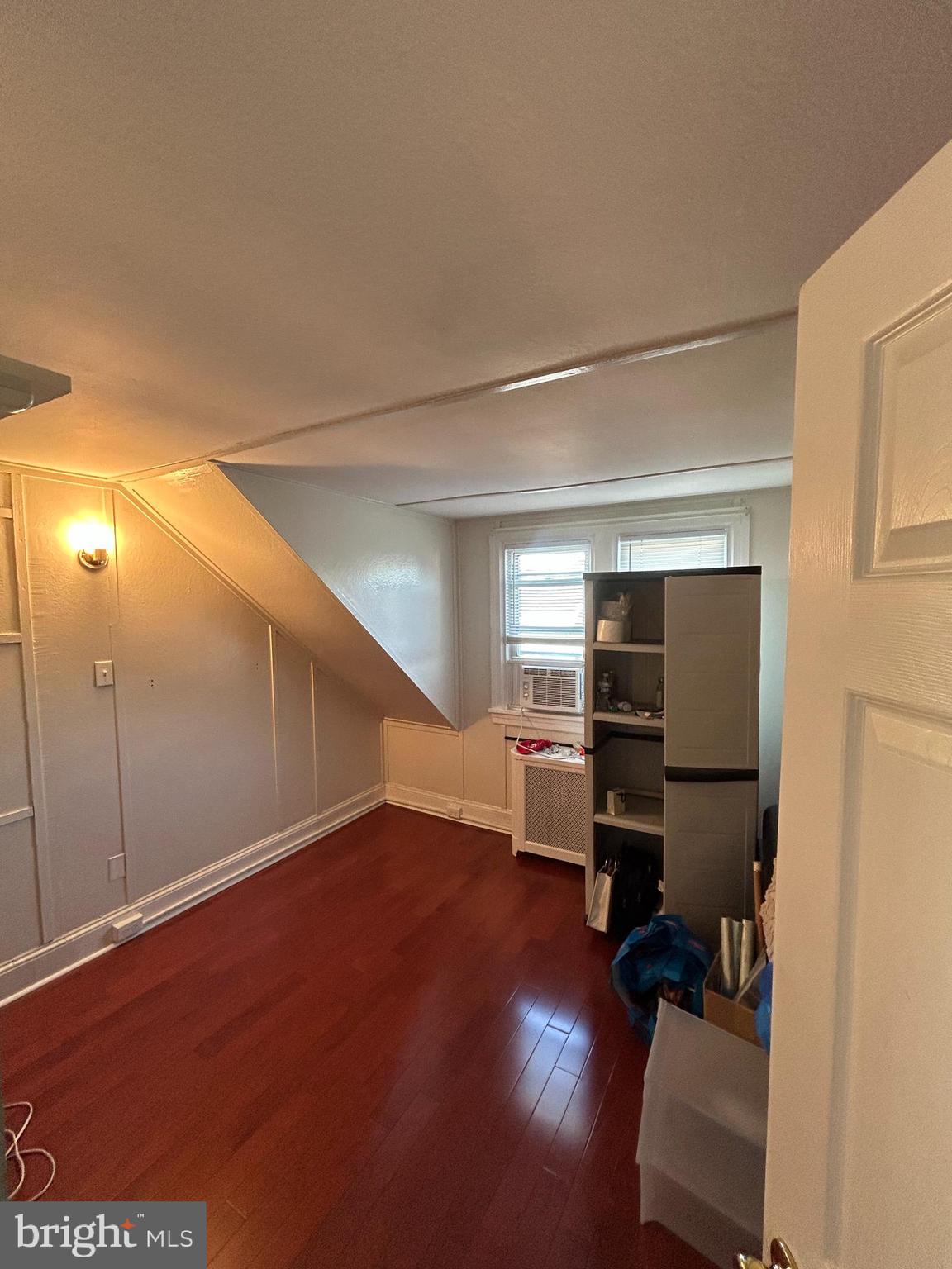 ROSLYN - Residential
