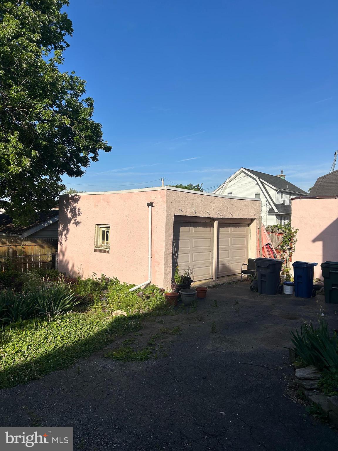 ROSLYN - Residential