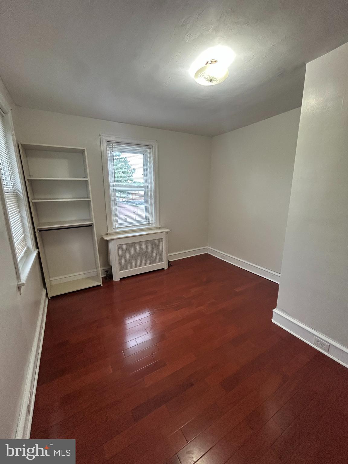 ROSLYN - Residential