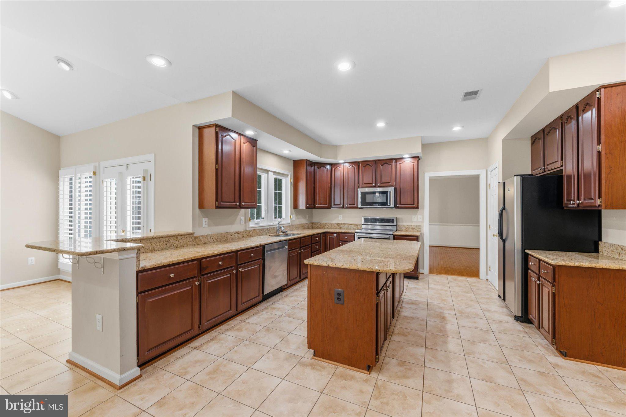 HAYDEN VILLAGE - Residential