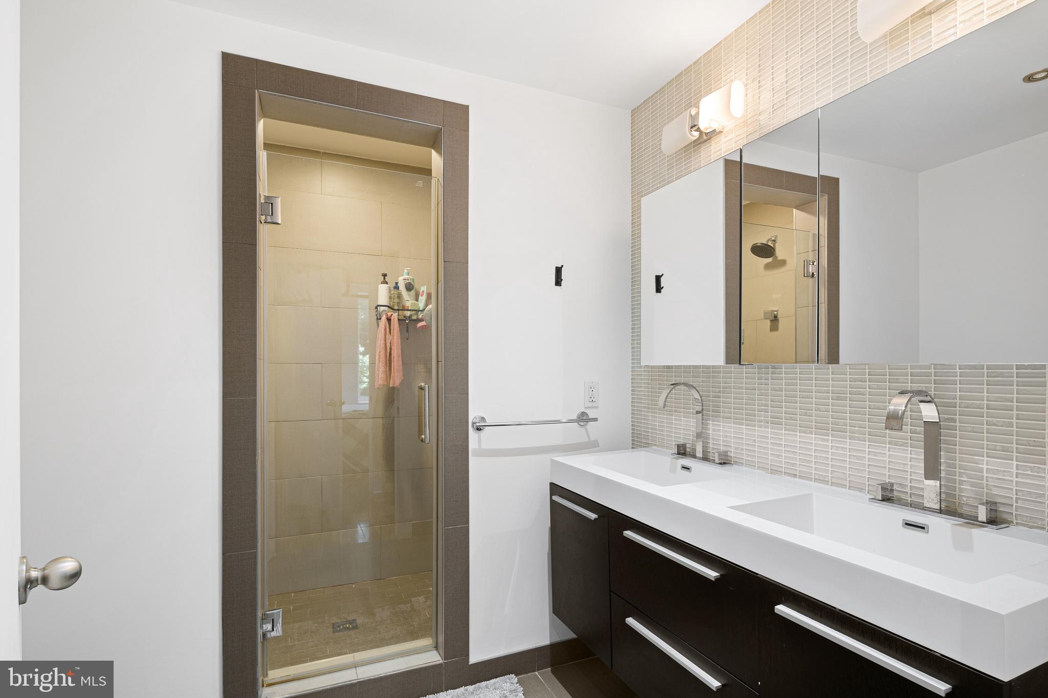 MANAYUNK - Residential