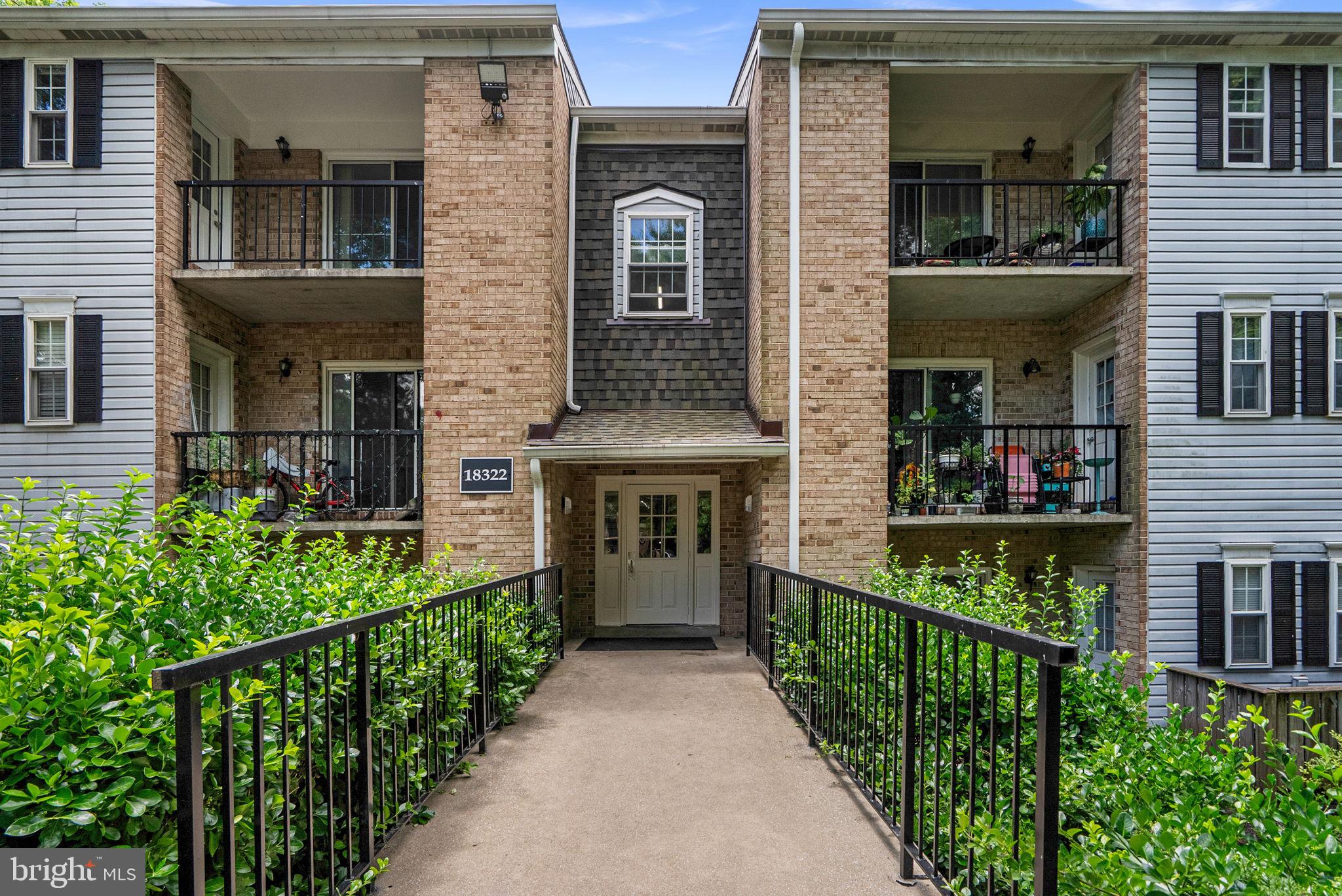 FLOWER HILL - Residential