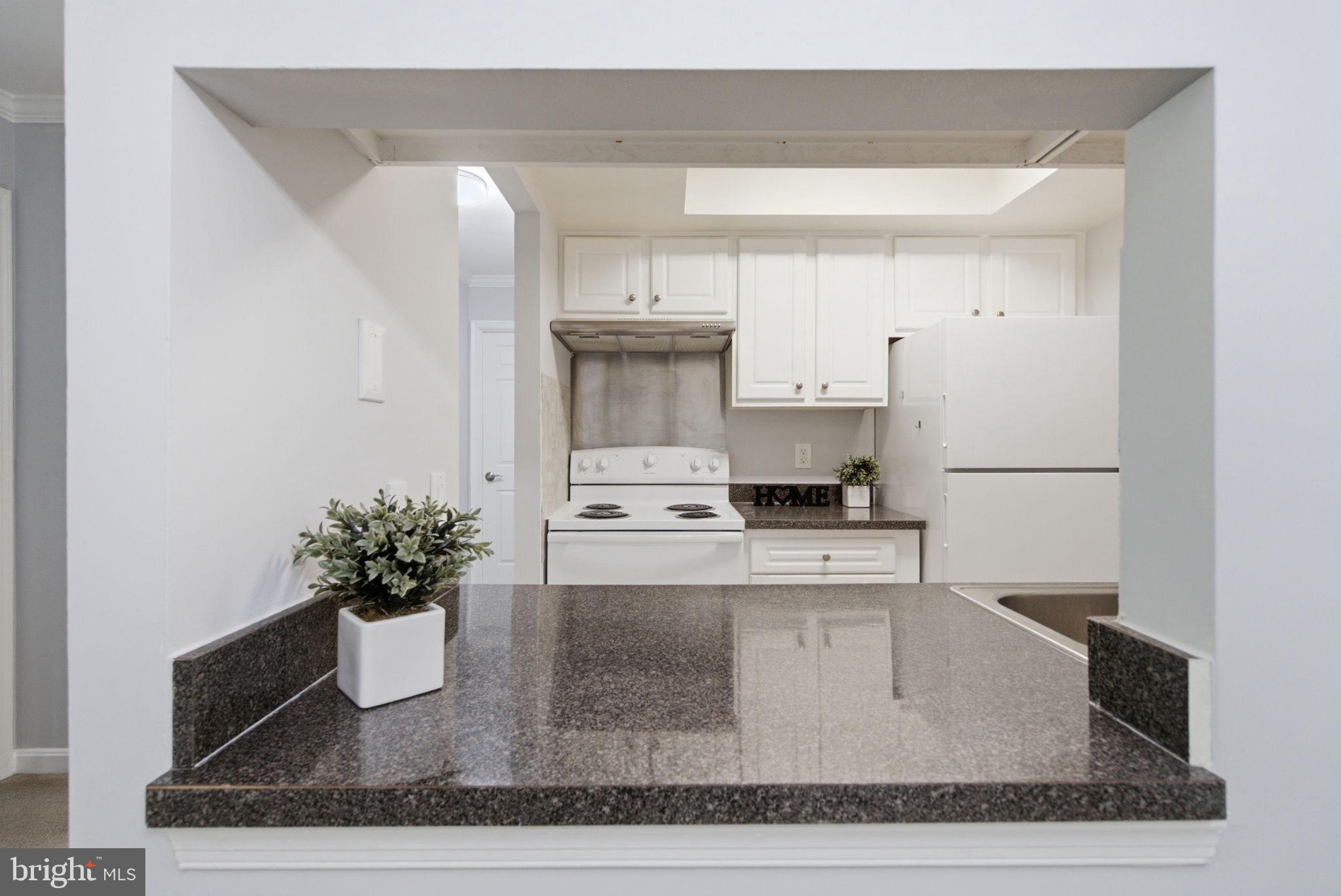 FLOWER HILL - Residential