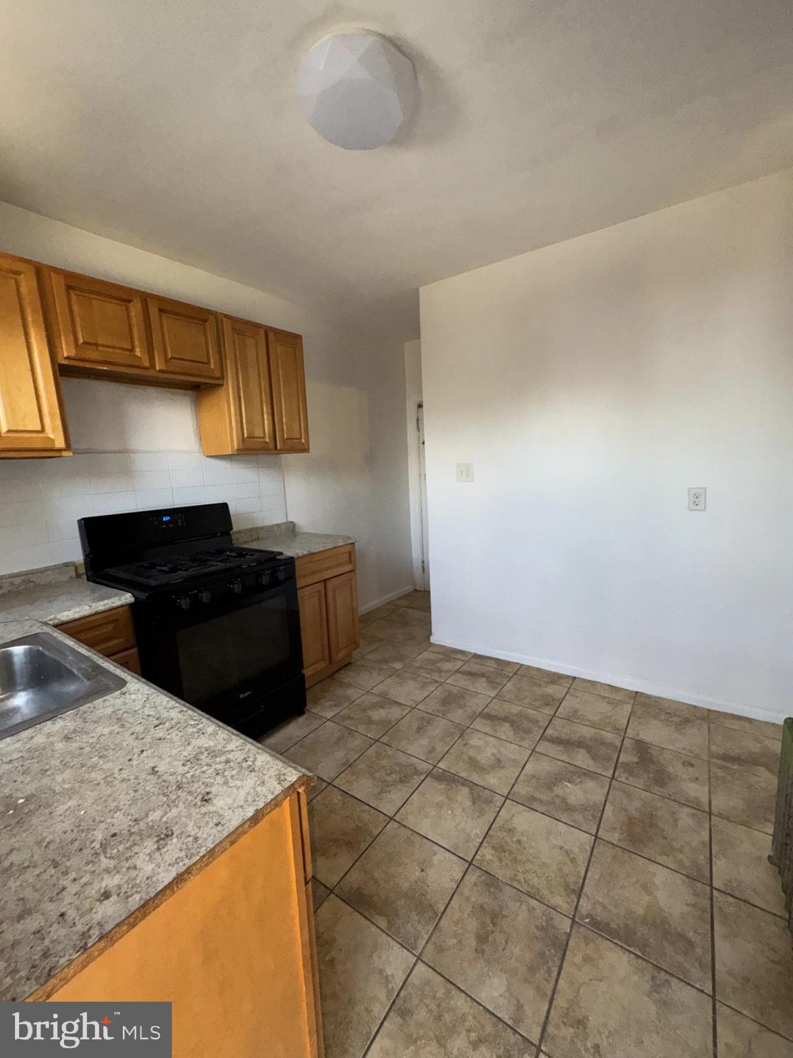 WEST OAK LANE - Residential