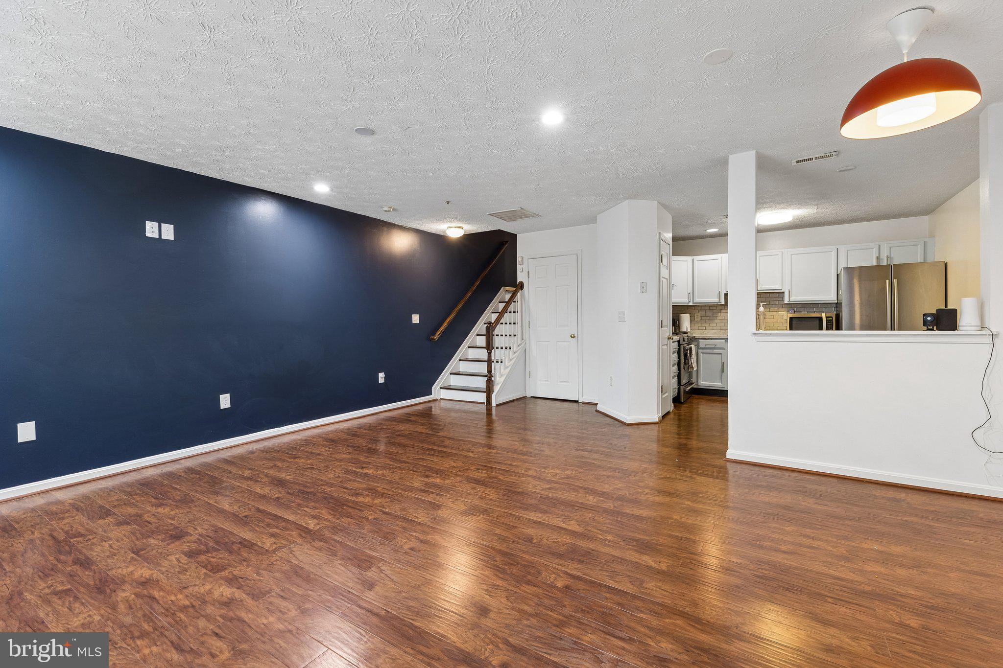 ASBURY WOODS - Residential