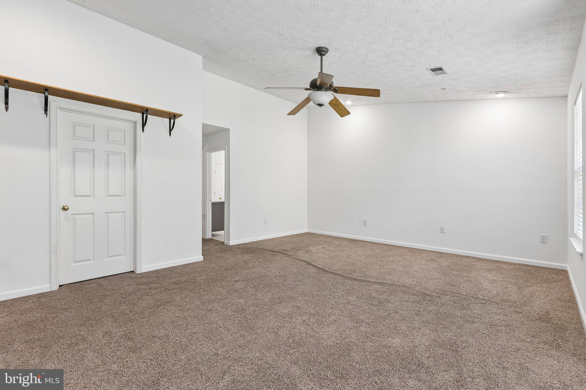 ASBURY WOODS - Residential