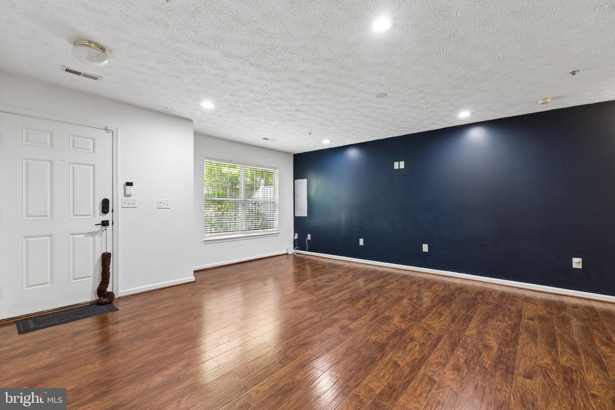 ASBURY WOODS - Residential