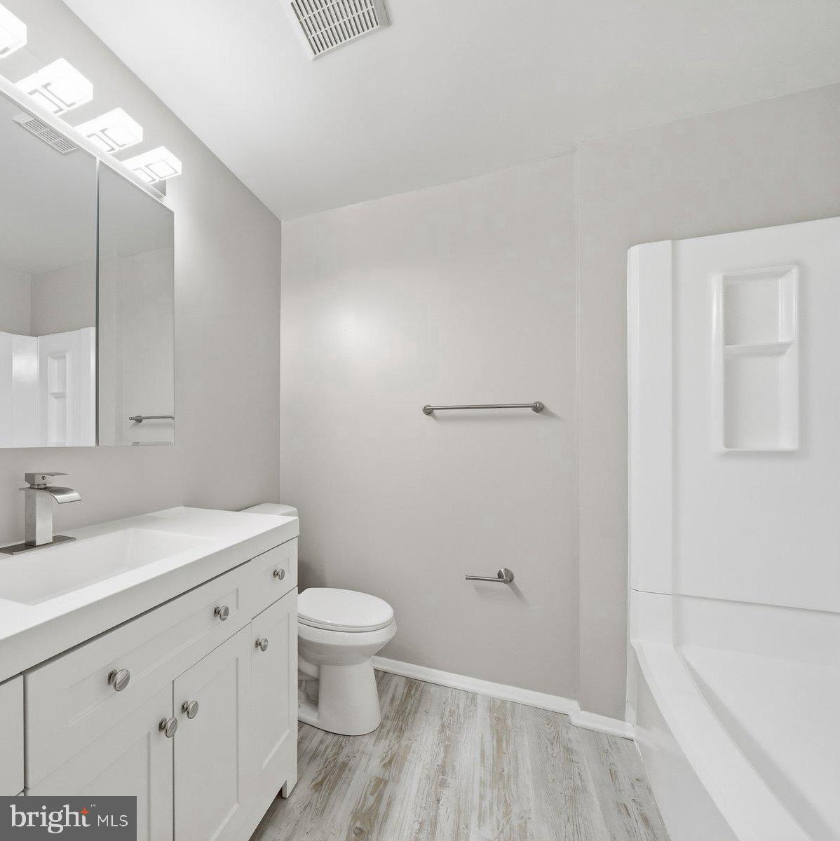 GREAT OAK SQUARE - Residential