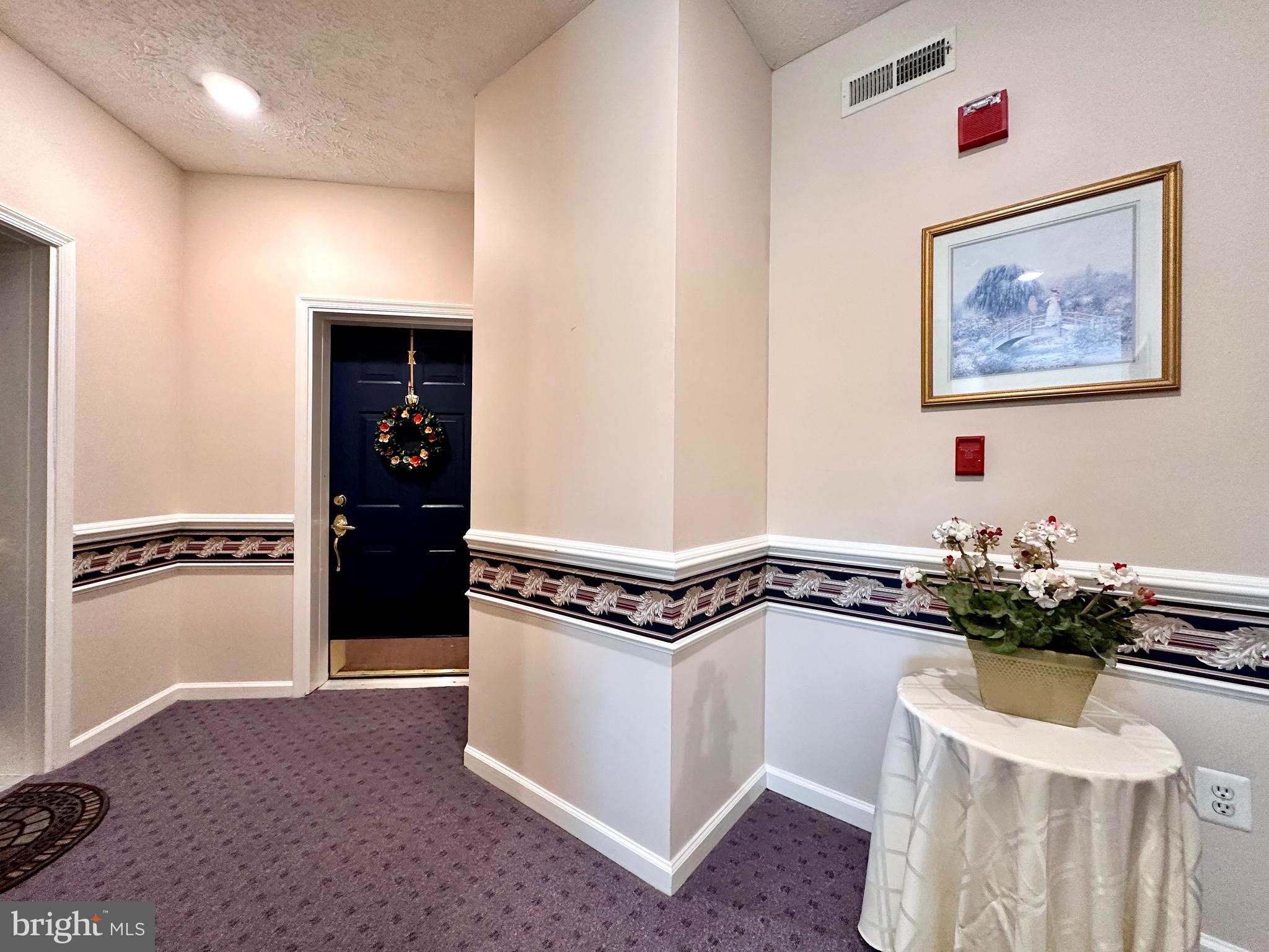 THE COURTYARDS AT POND - Residential