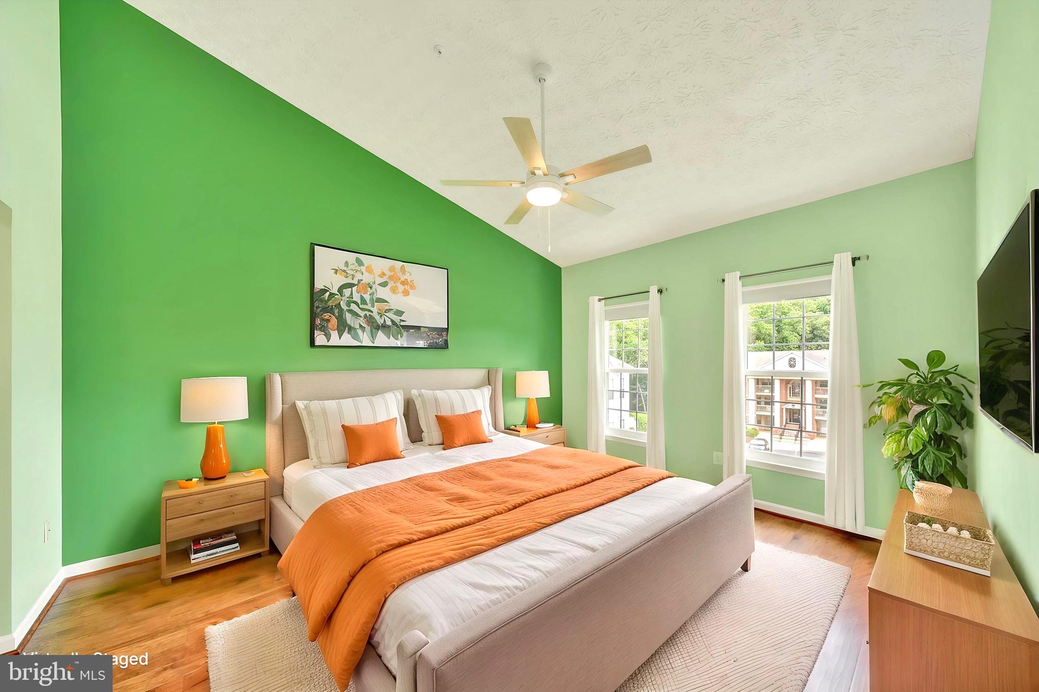 THE COURTYARDS AT POND - Residential