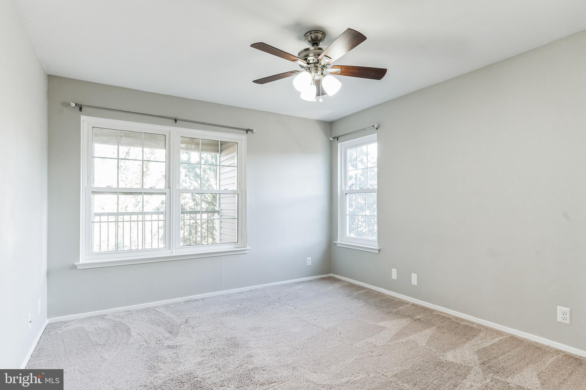 POINTE AT PARK CENTER - Residential