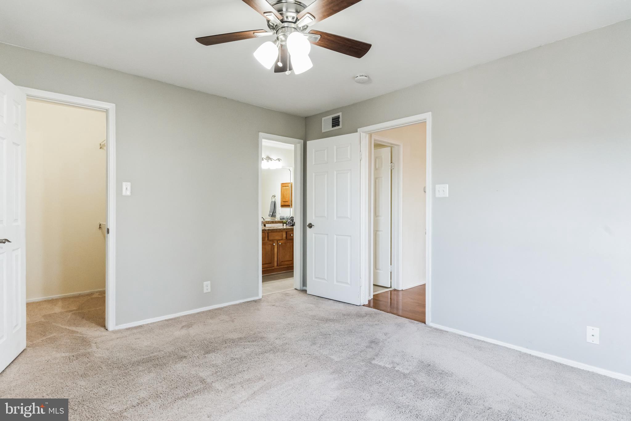 POINTE AT PARK CENTER - Residential