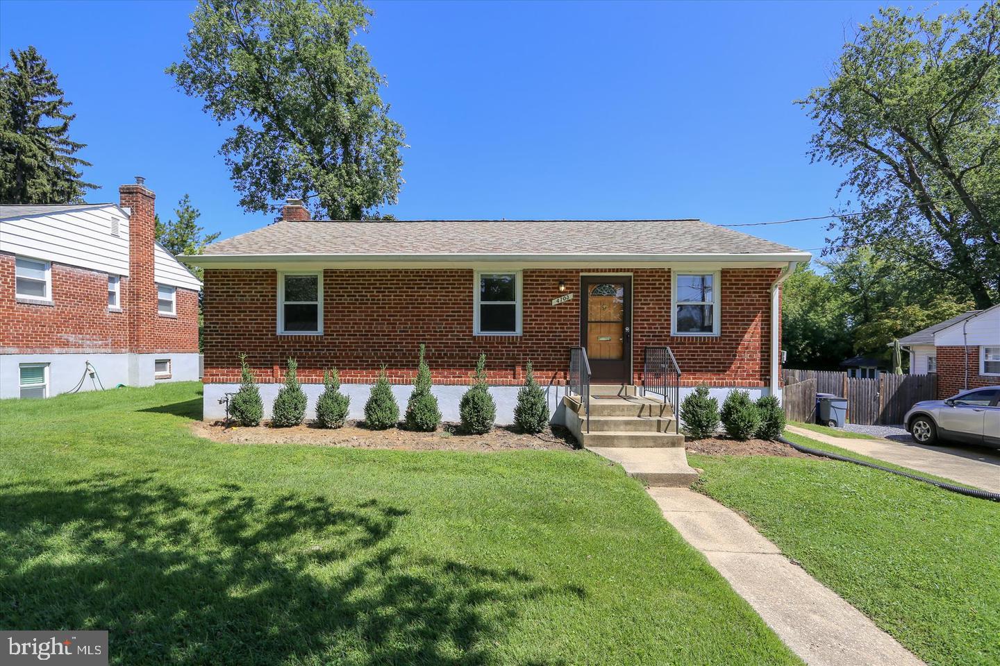 RANDOLPH HILLS - Residential Lease