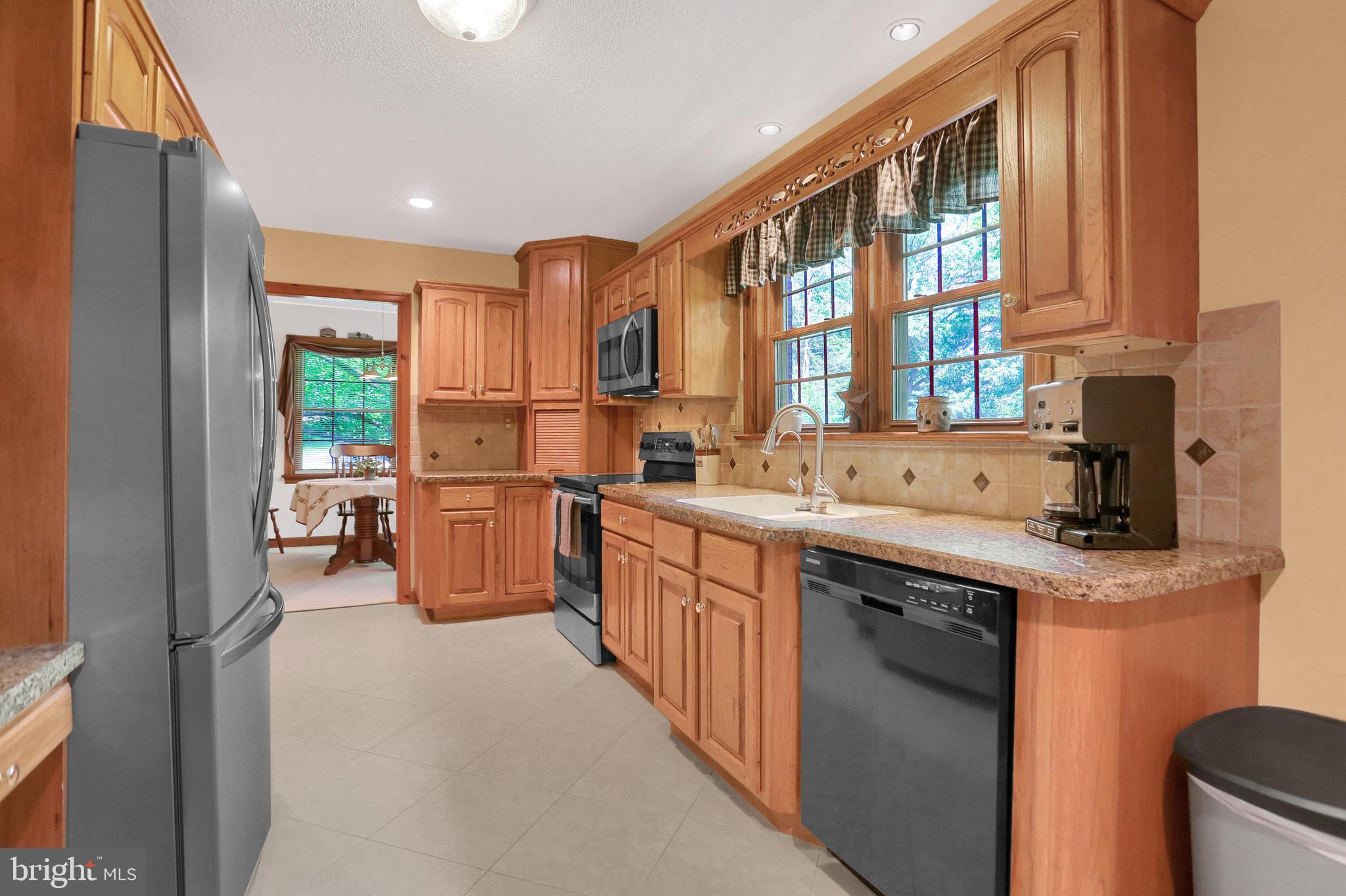 WEST RIDGE ESTATES - Residential