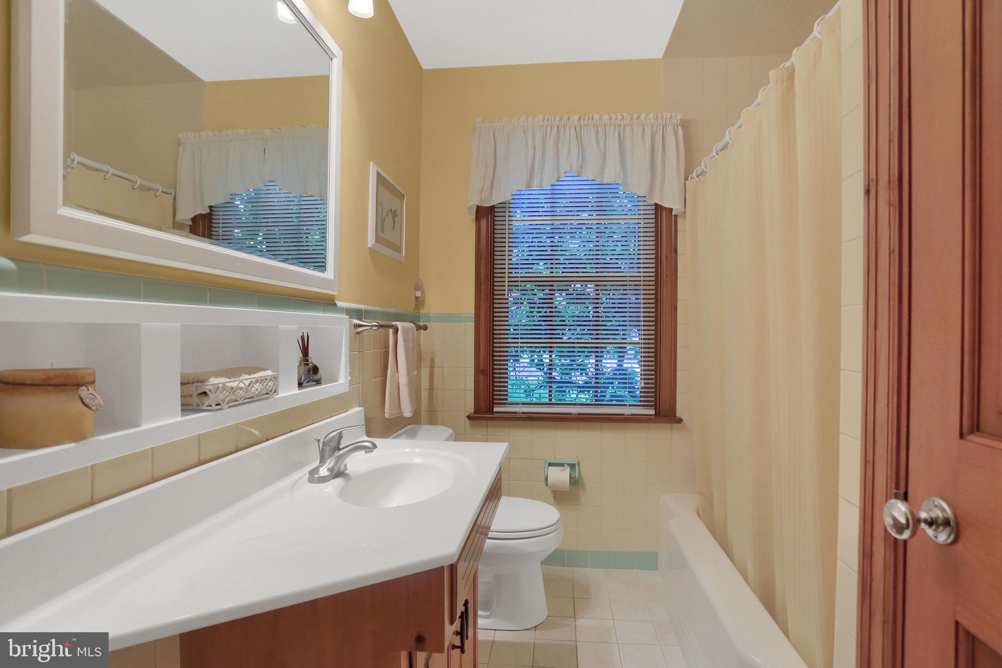 WEST RIDGE ESTATES - Residential