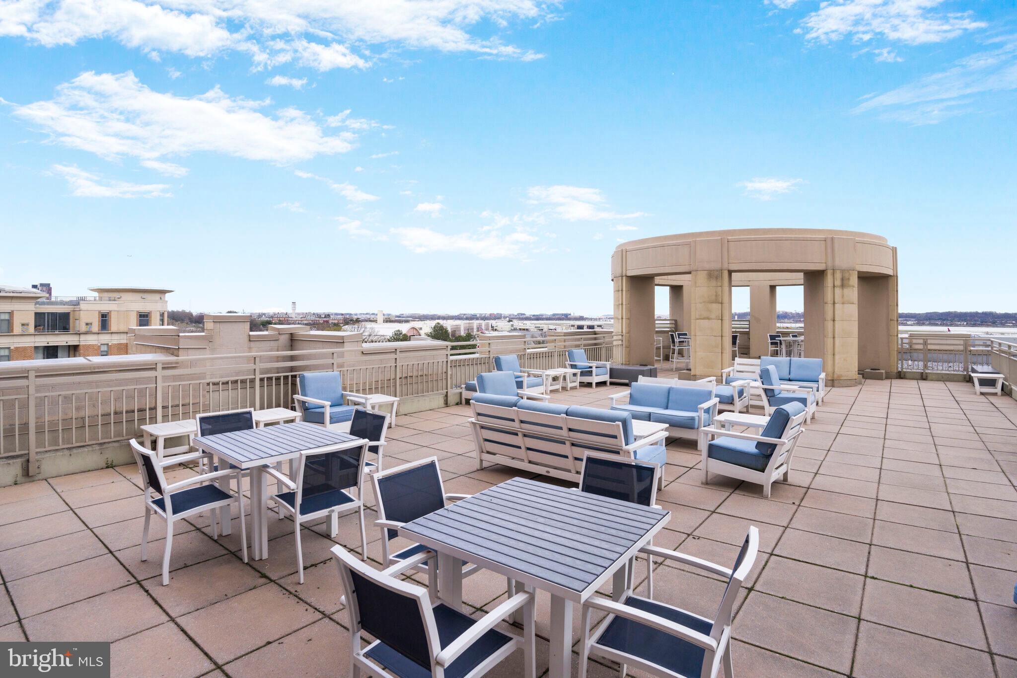 ECLIPSE ON CENTER PARK - Residential Lease