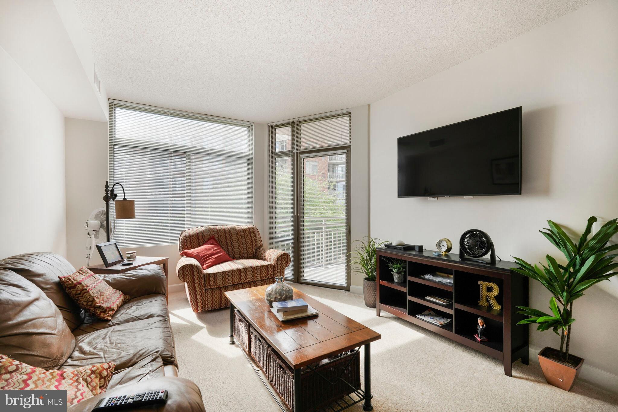 ECLIPSE ON CENTER PARK - Residential Lease