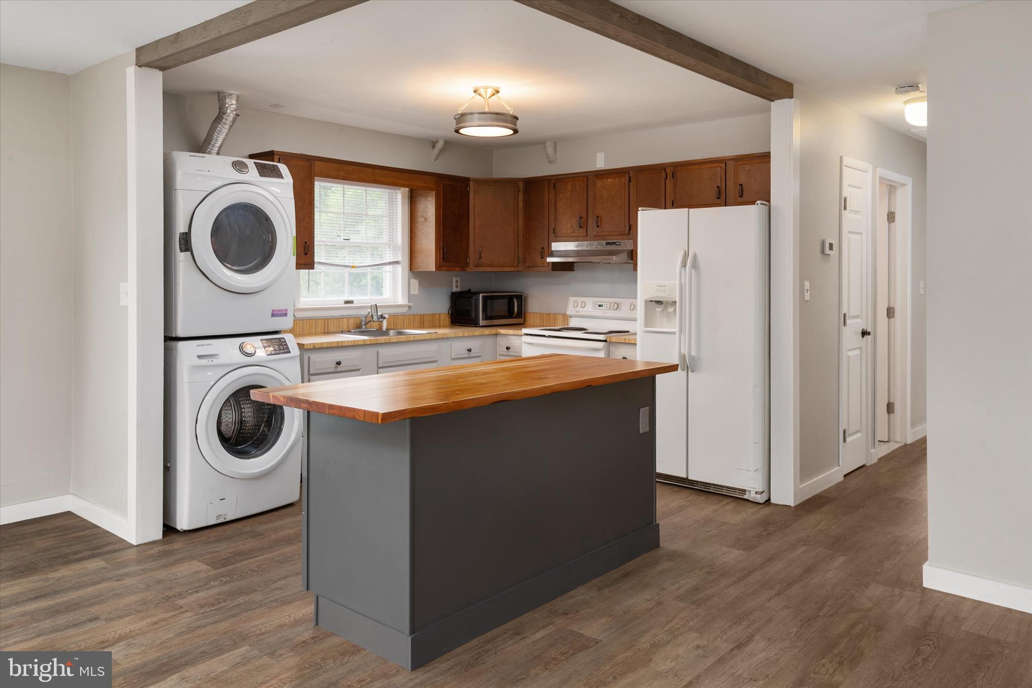 RIVIERA BEACH - Residential
