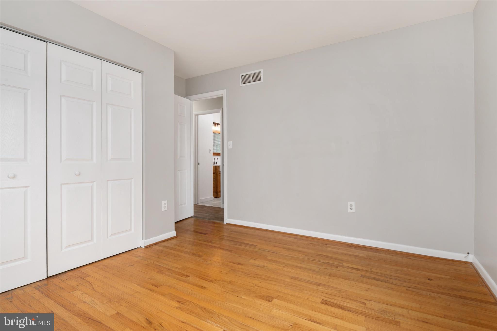 RIVIERA BEACH - Residential