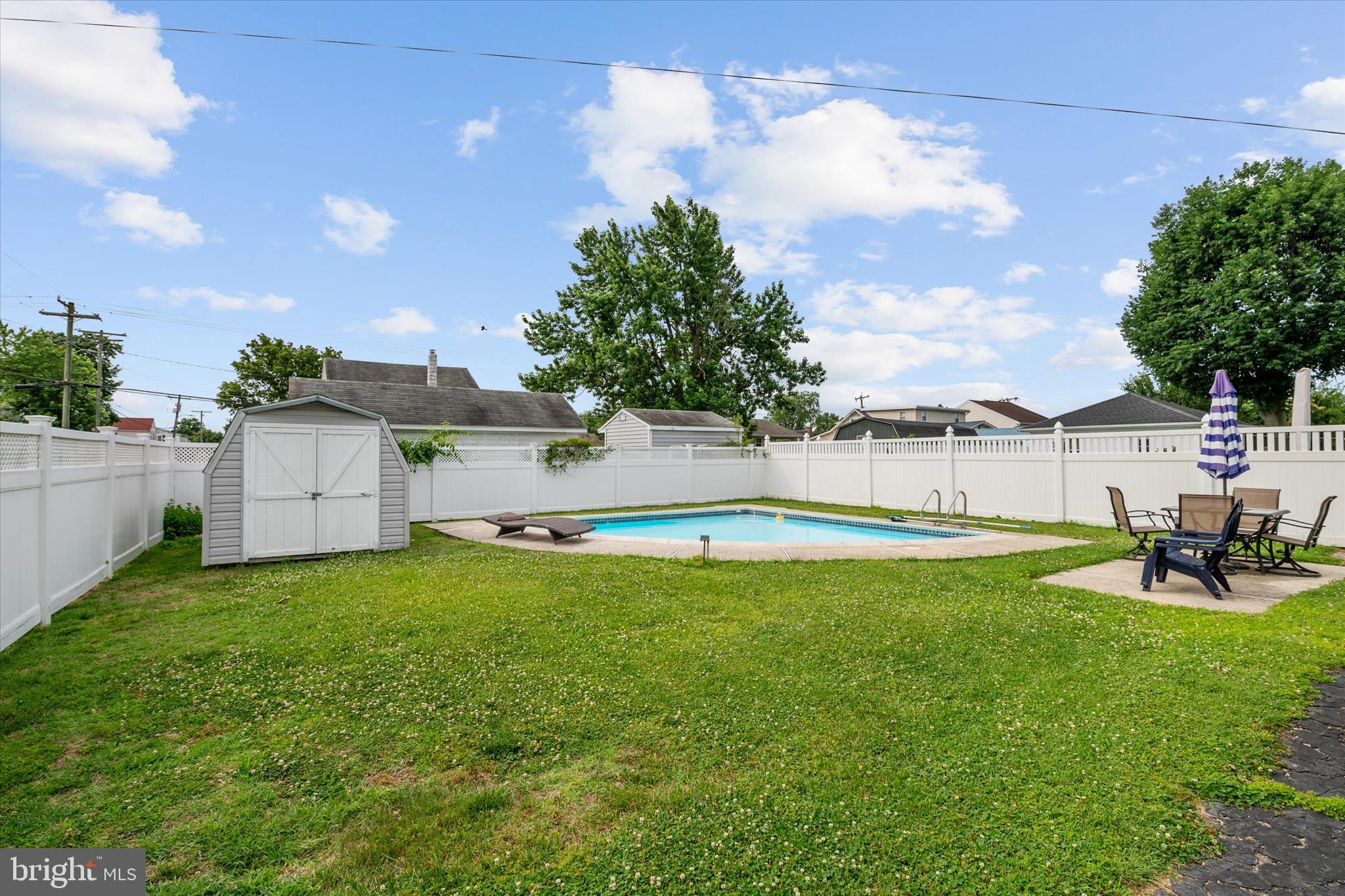 RIVIERA BEACH - Residential