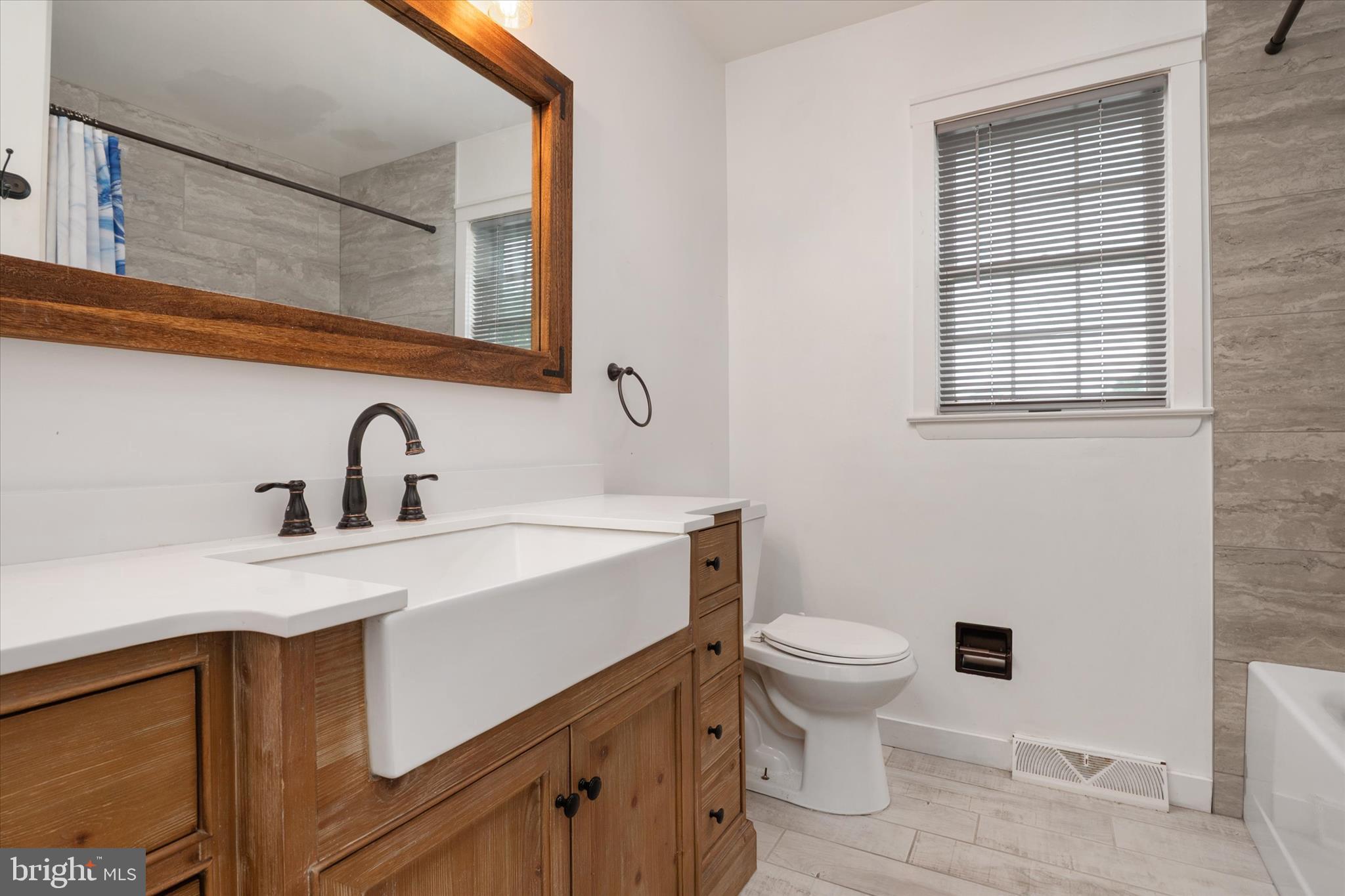 RIVIERA BEACH - Residential