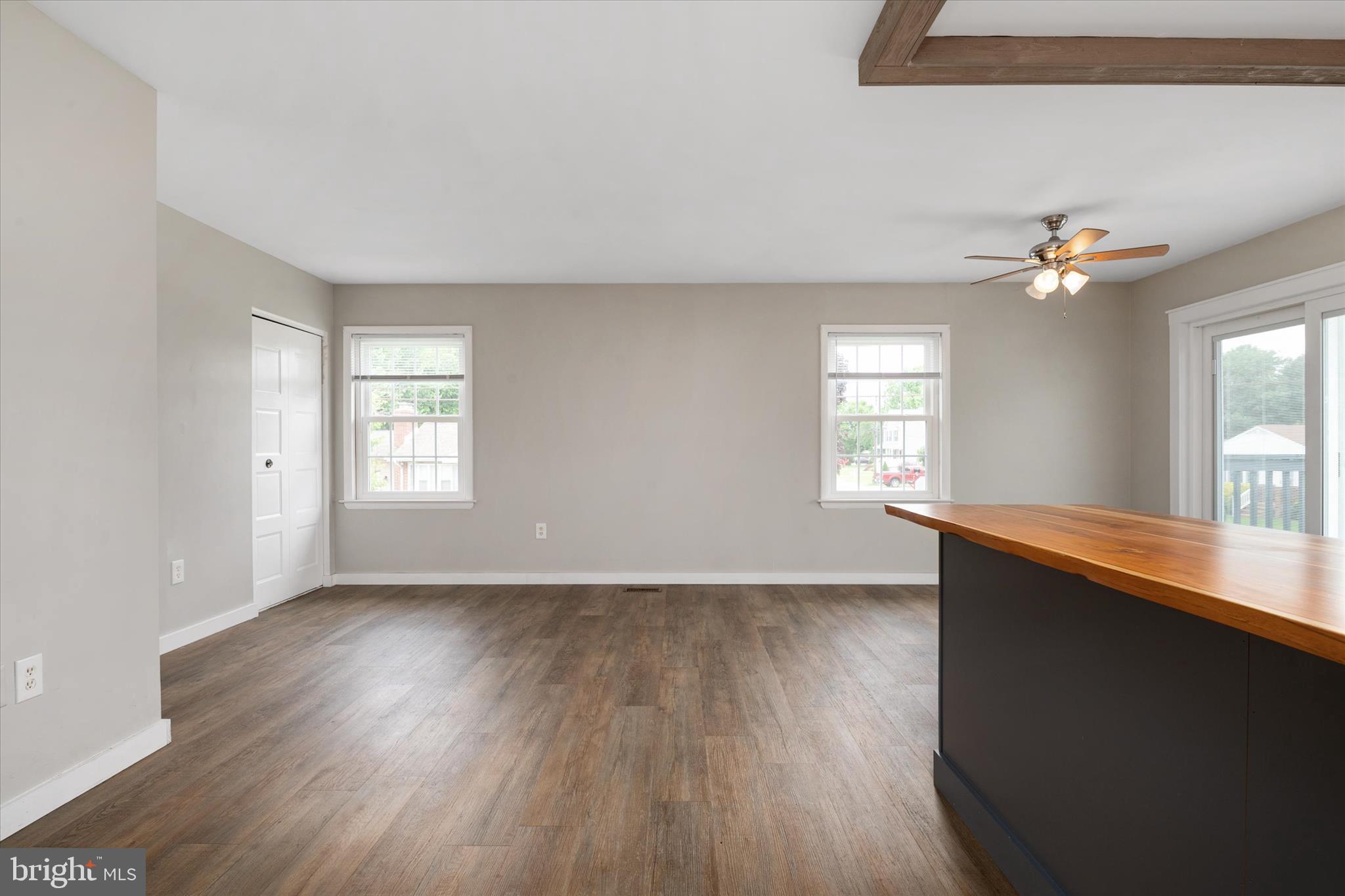 RIVIERA BEACH - Residential