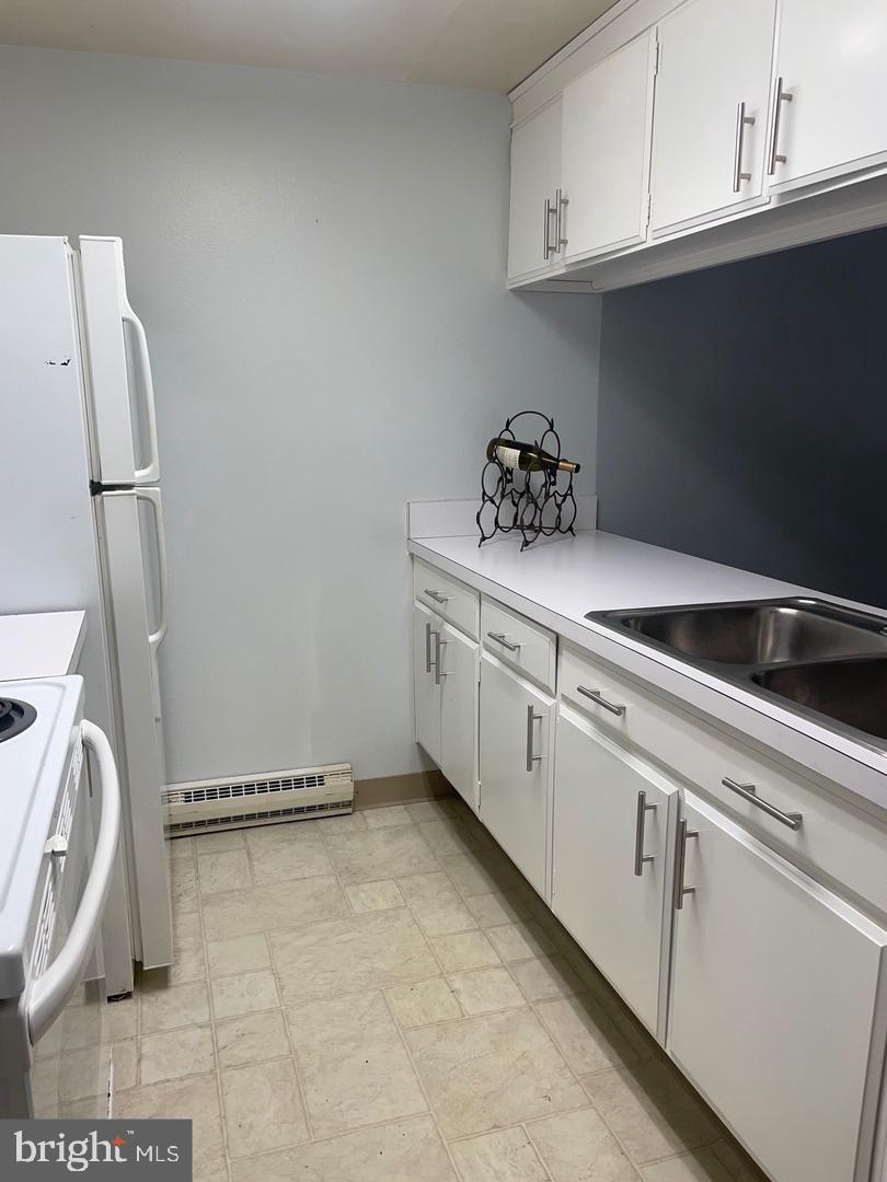 LEISURE WORLD - Residential
