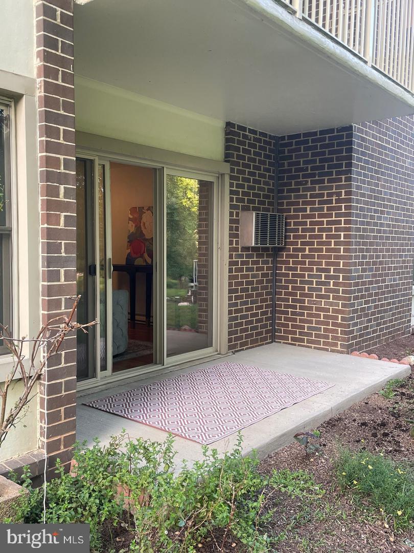 LEISURE WORLD - Residential