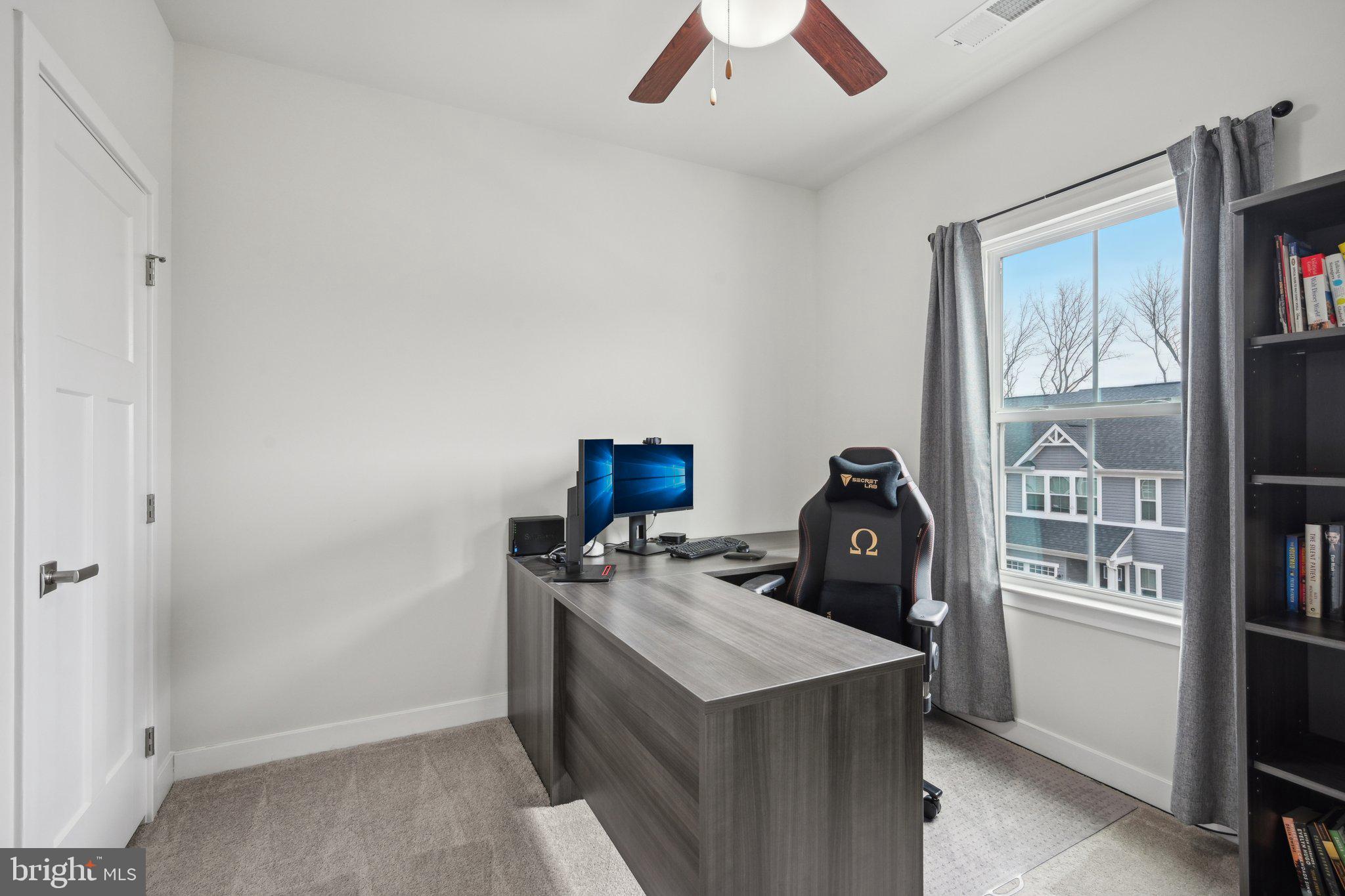 DOWNINGTOWN WALK - Residential