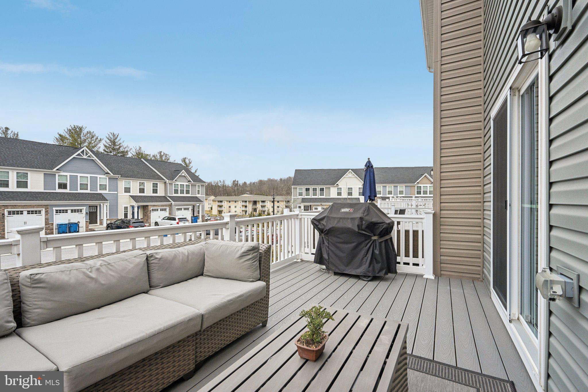 DOWNINGTOWN WALK - Residential