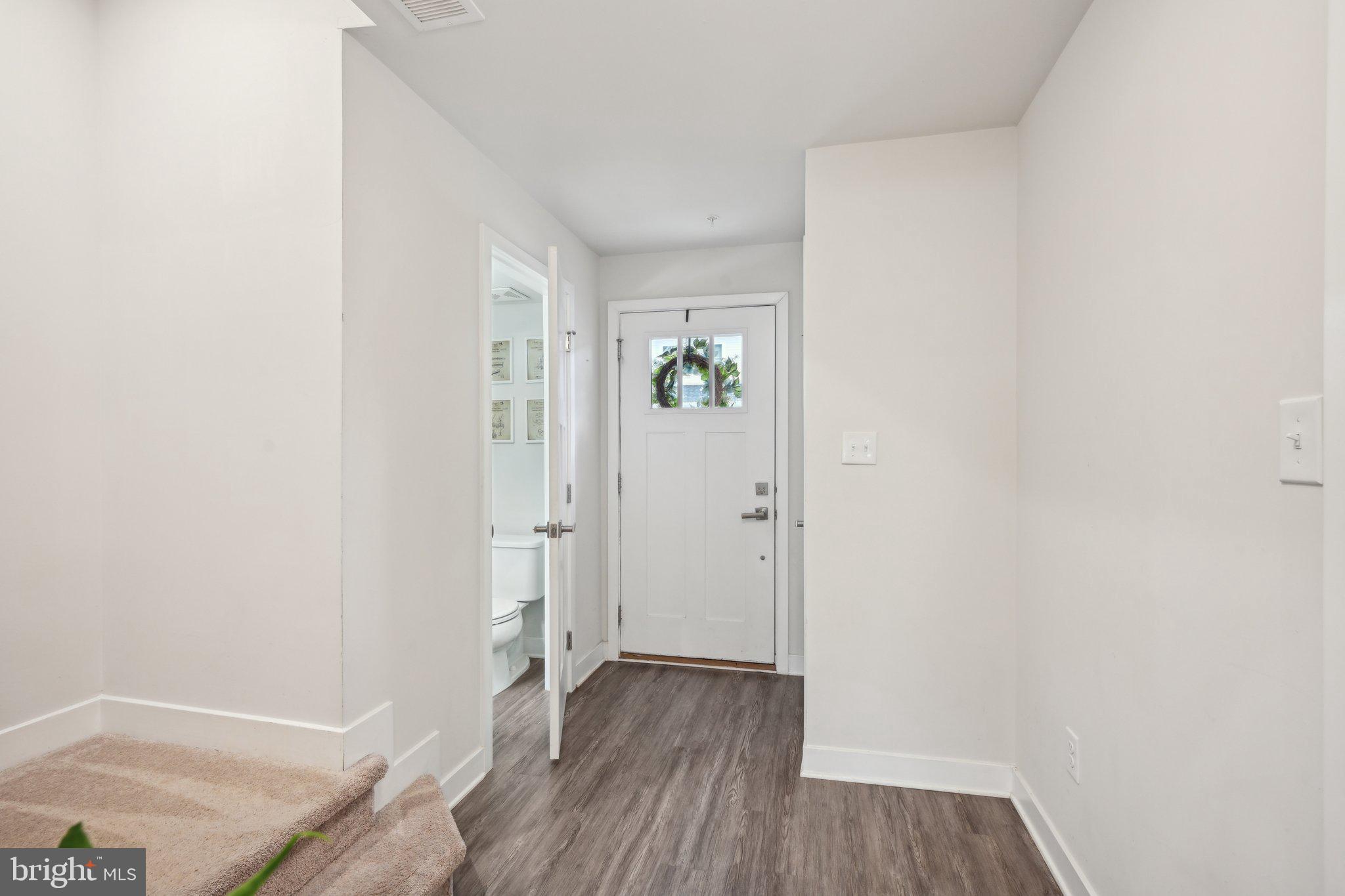 DOWNINGTOWN WALK - Residential