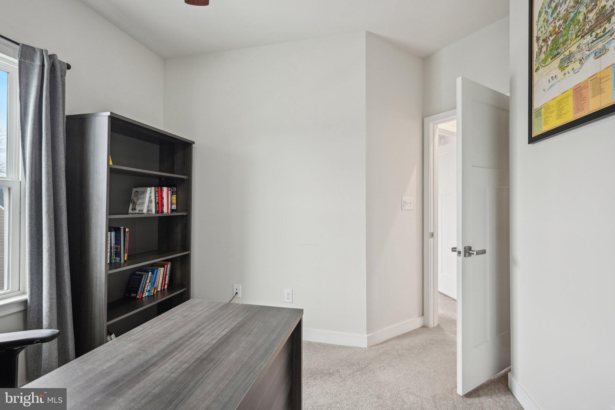 DOWNINGTOWN WALK - Residential