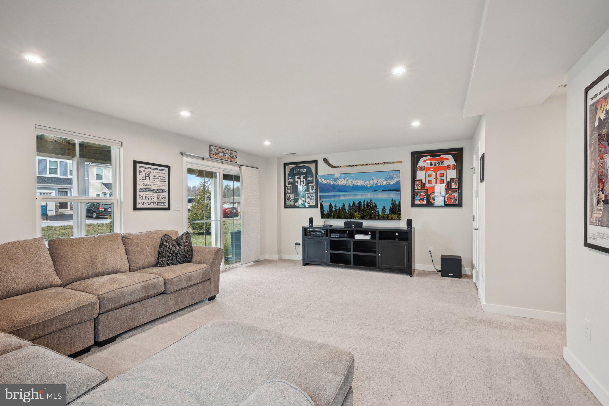 DOWNINGTOWN WALK - Residential