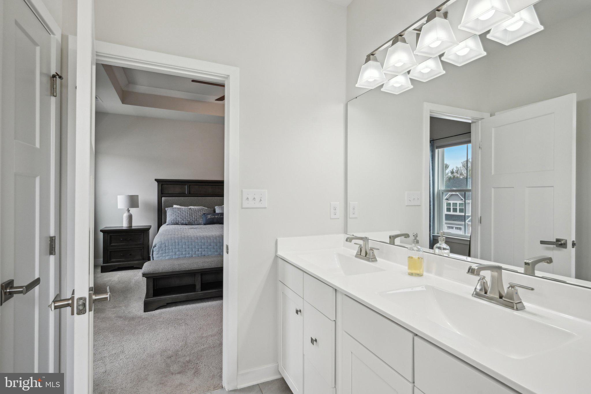 DOWNINGTOWN WALK - Residential