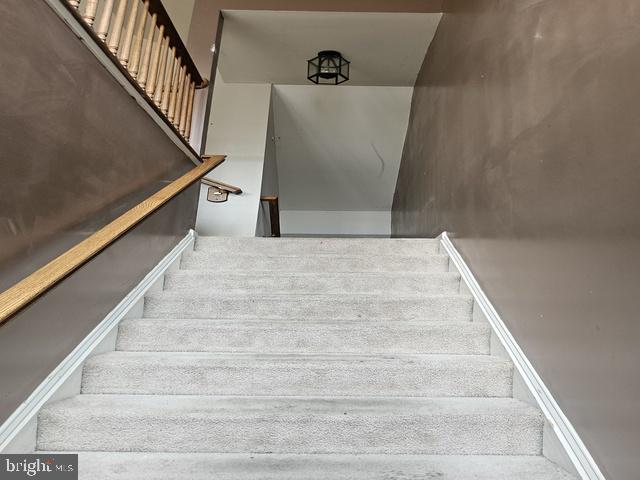 CARRIAGE HILL - Residential